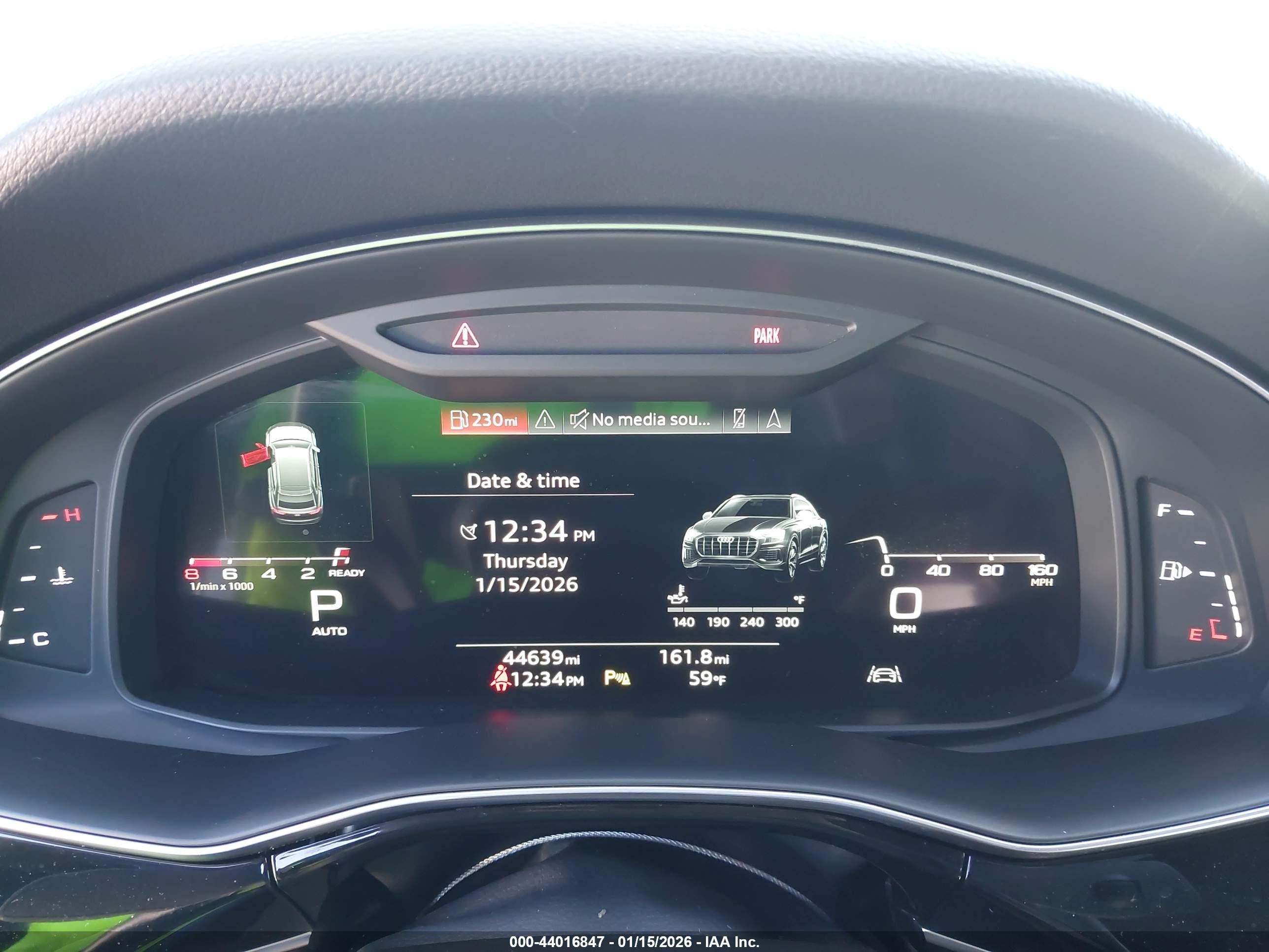 AUDI Q8 image 7