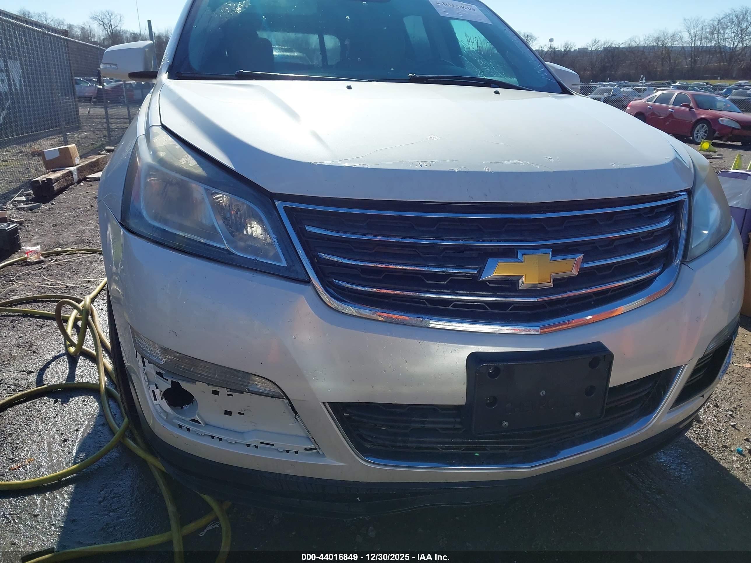 CHEVROLET TRAVERSE image 6