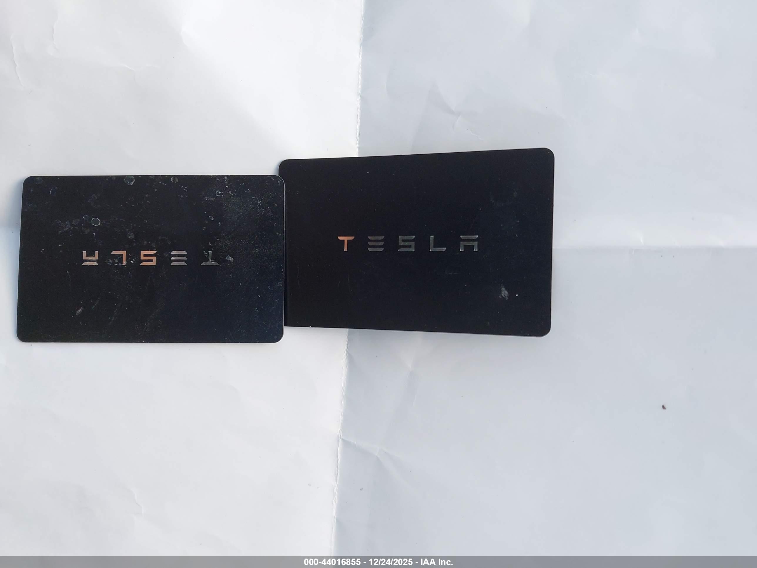 TESLA MODEL image 11