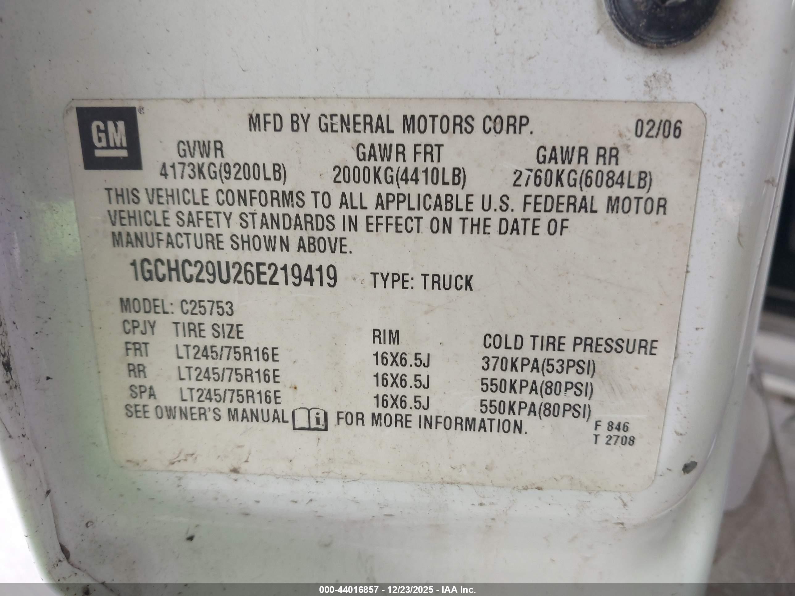 CHEVROLET SILVERADO image 9