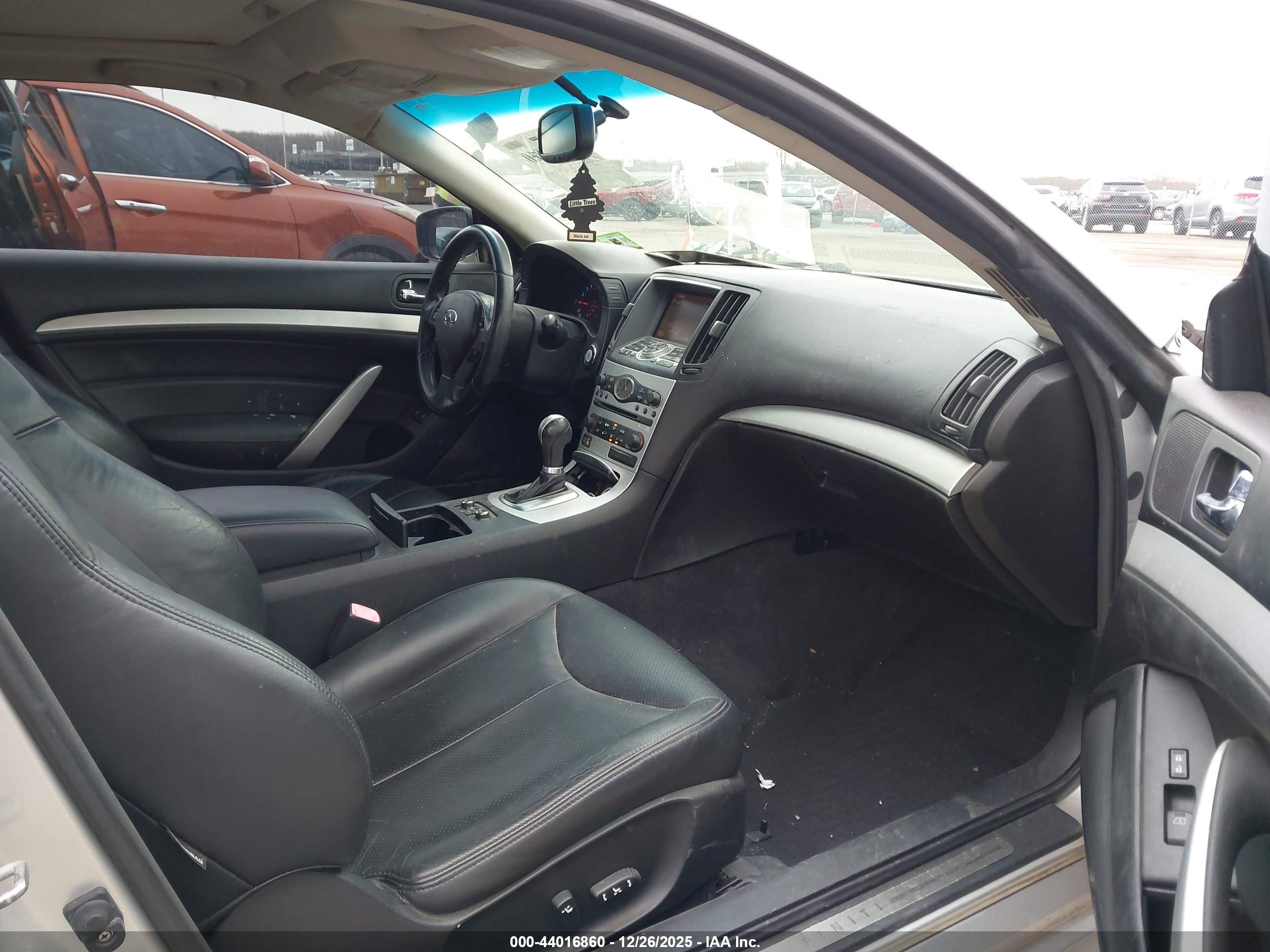 INFINITI G37X image 5