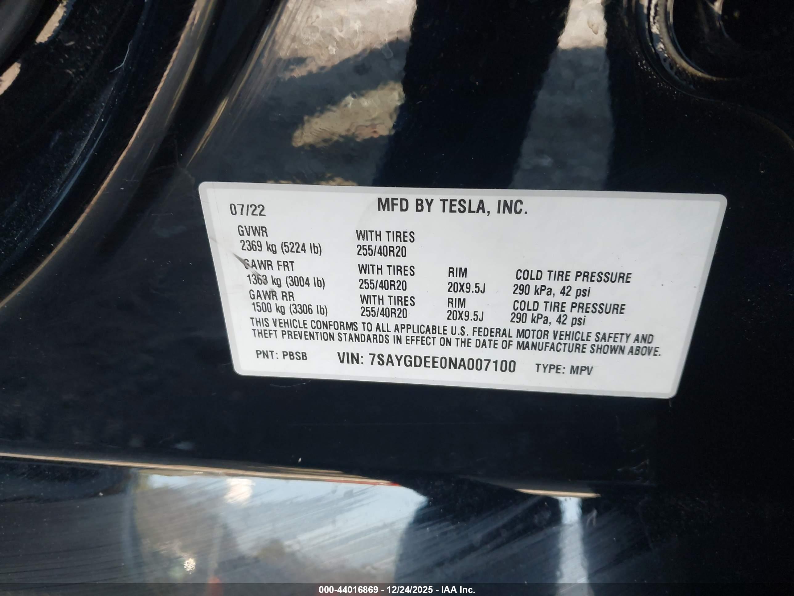 TESLA MODEL image 9