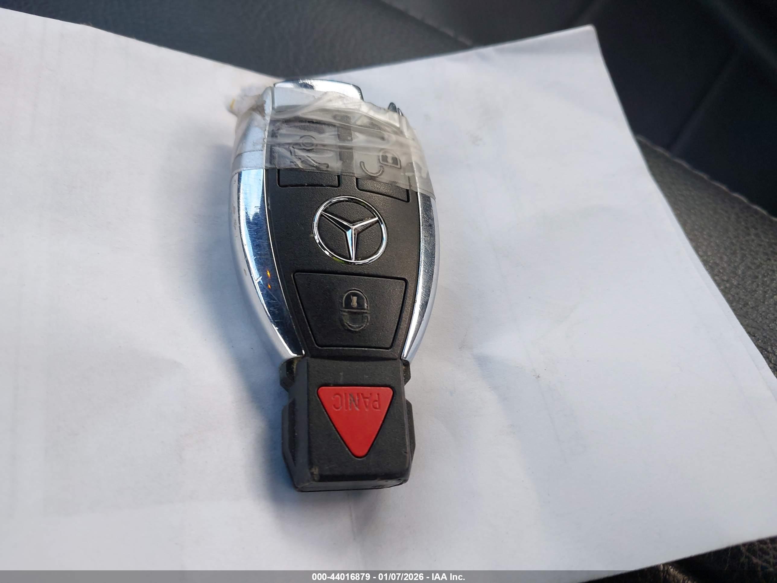 MERCEDES-BENZ C image 11