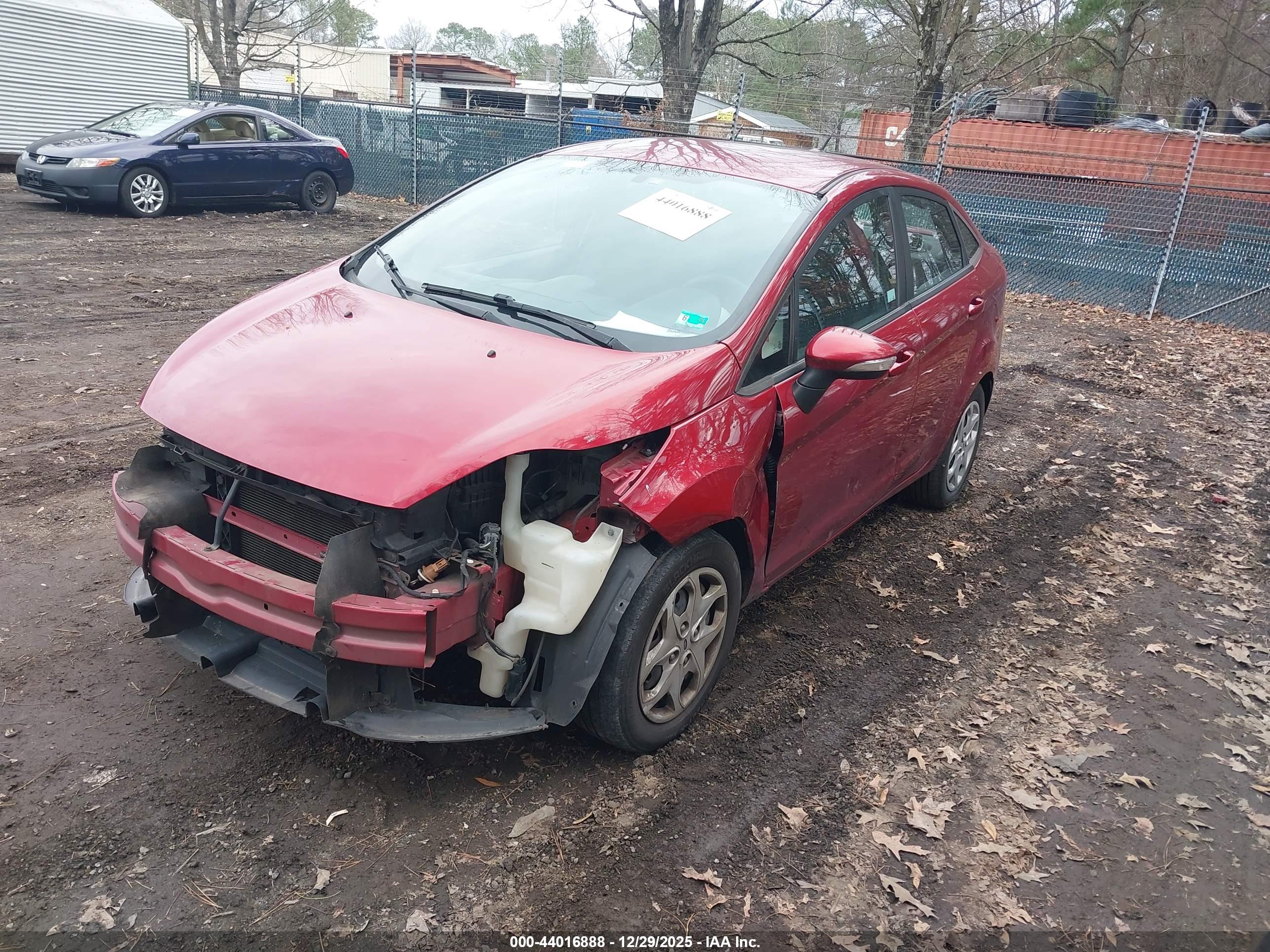 FORD FIESTA image 2