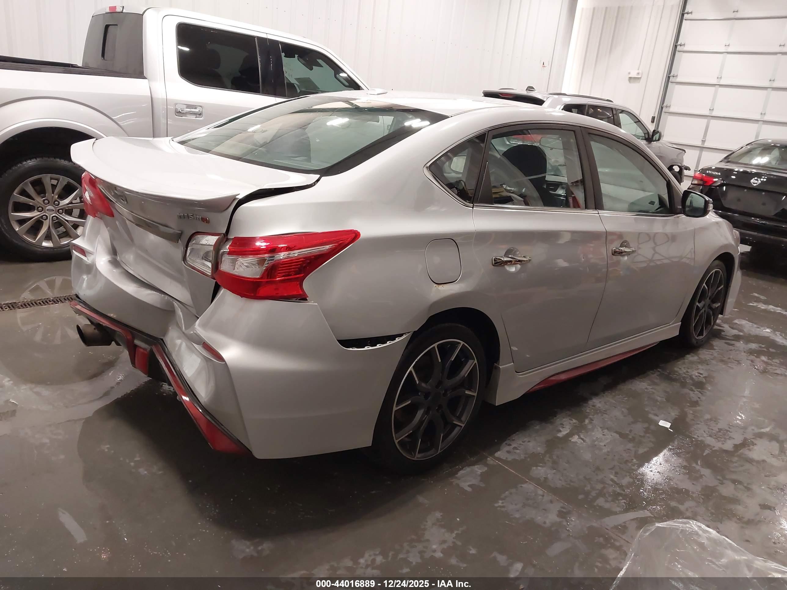NISSAN SENTRA image 4