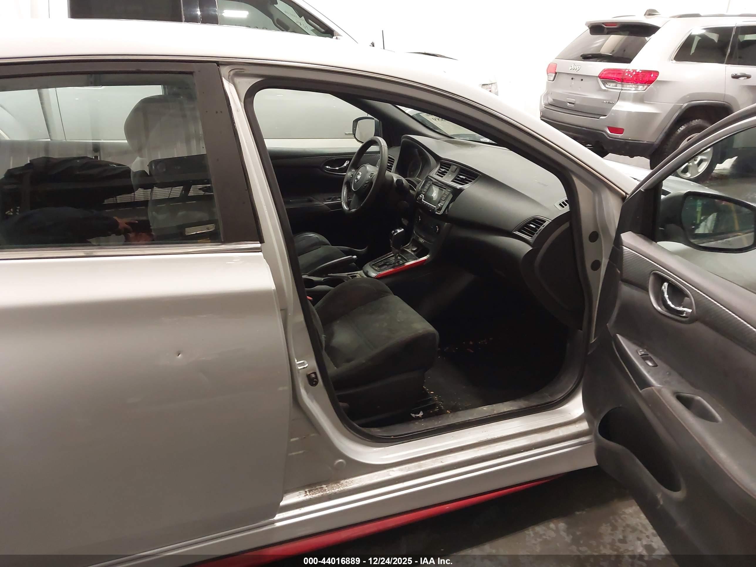 NISSAN SENTRA image 5
