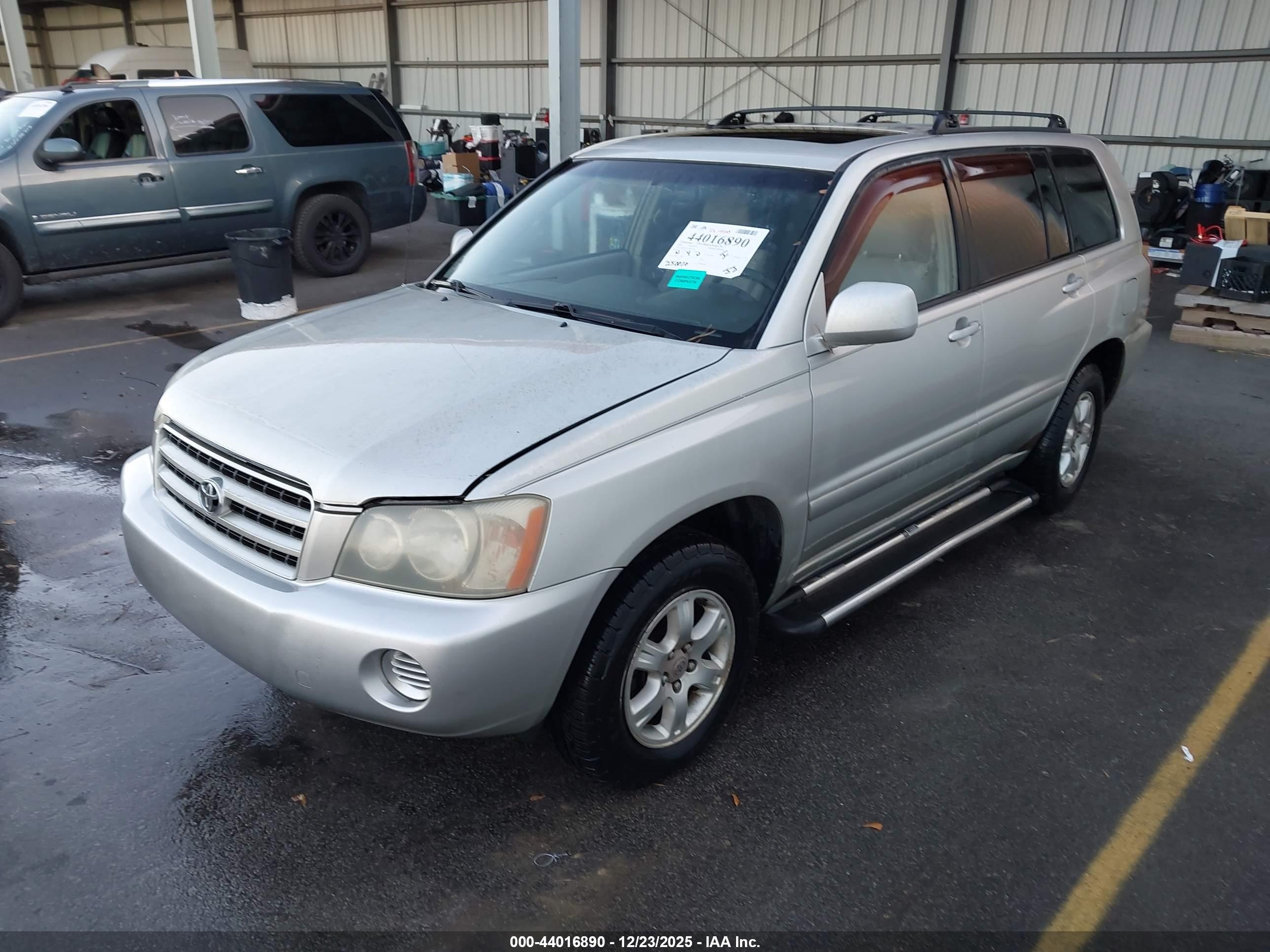 TOYOTA HIGHLANDER image 2