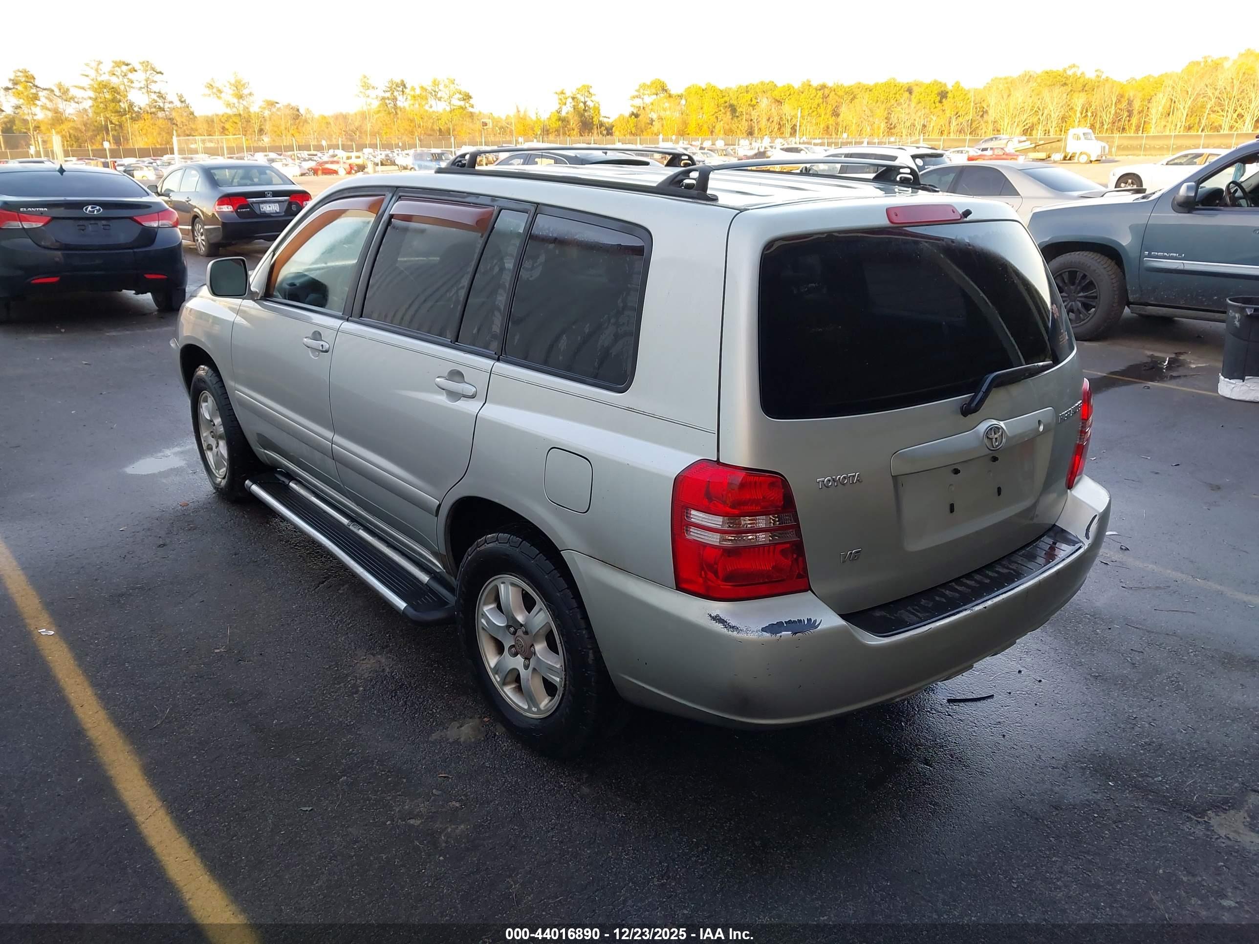 TOYOTA HIGHLANDER image 3