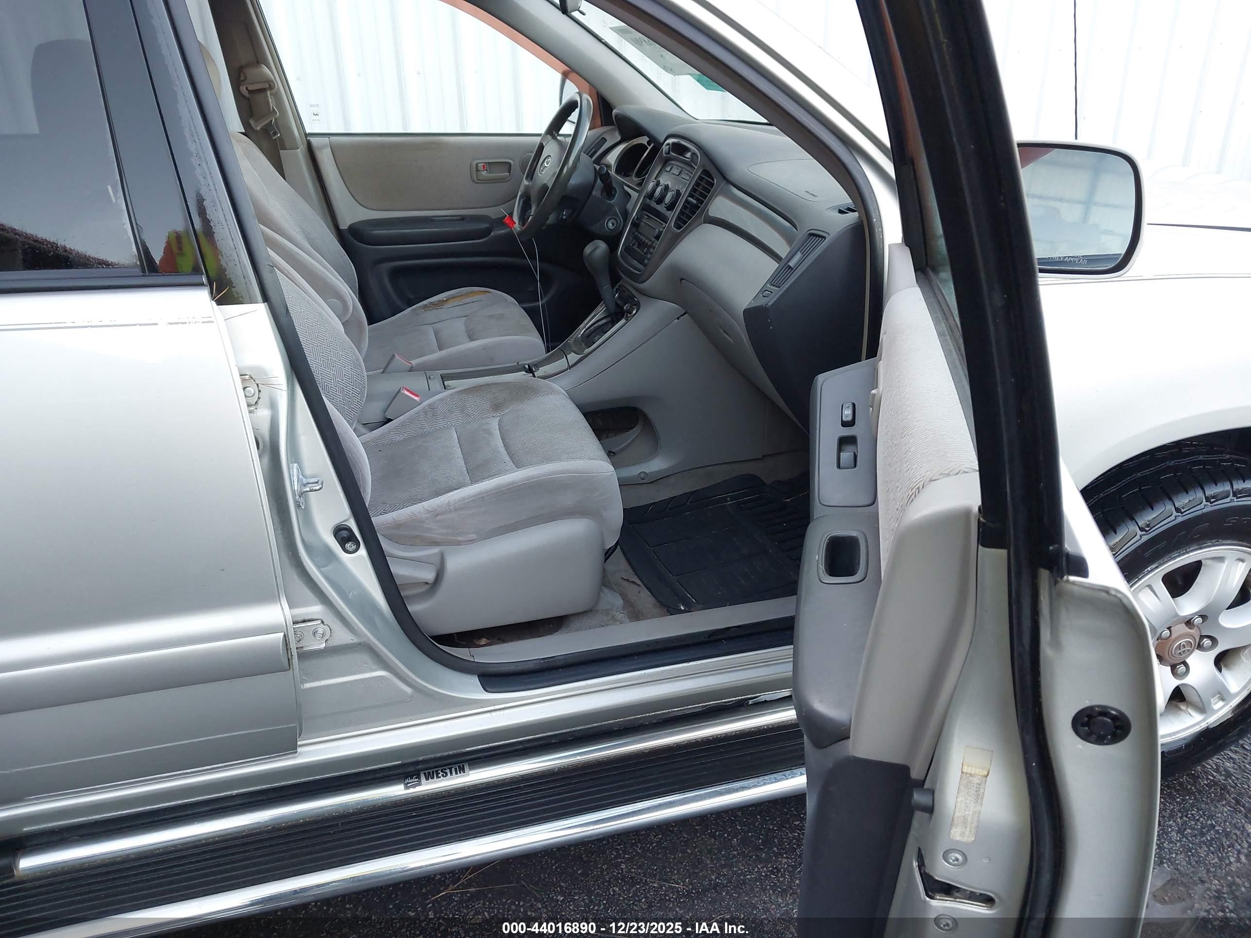 TOYOTA HIGHLANDER image 5