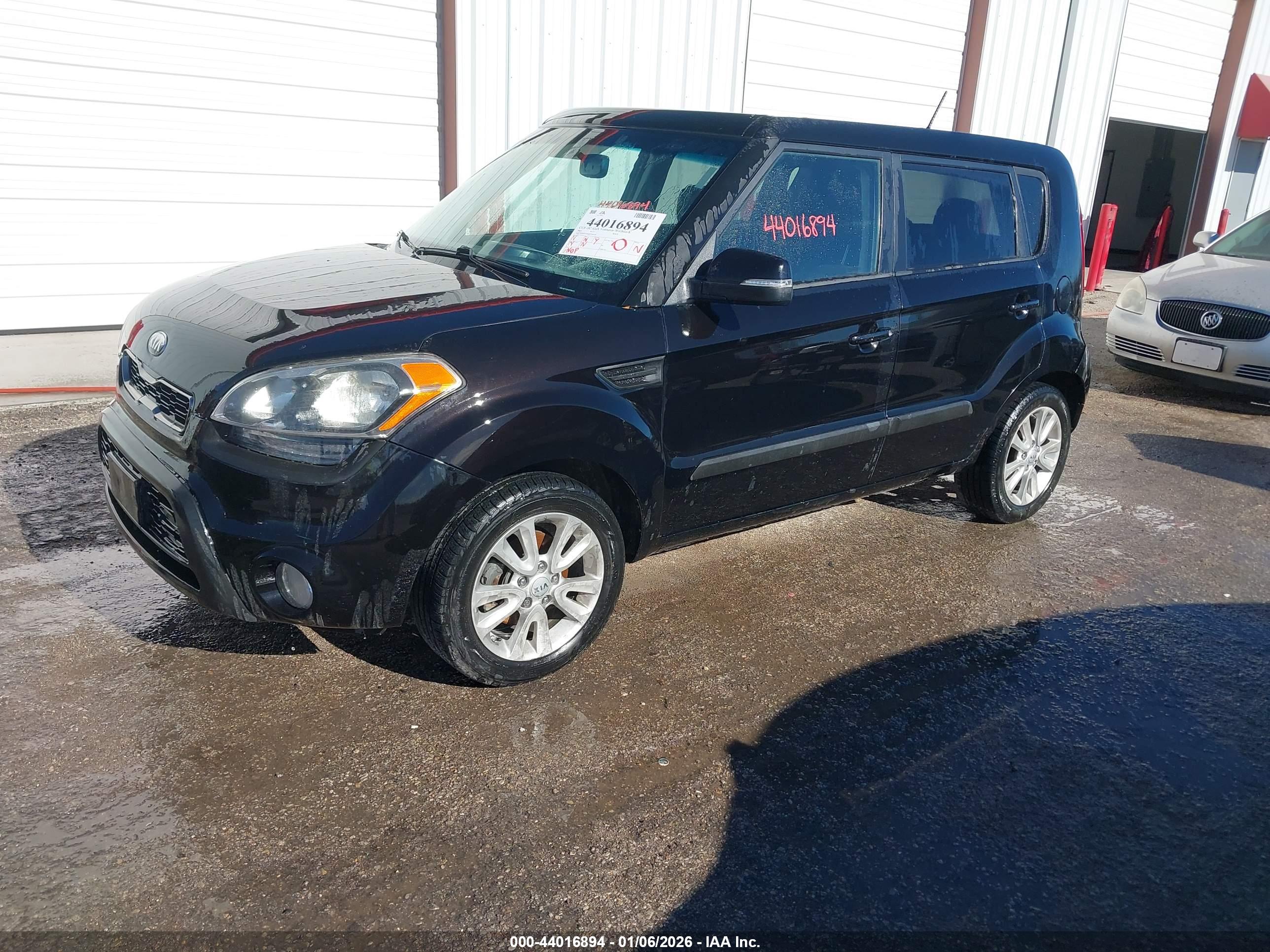 KIA SOUL image 2