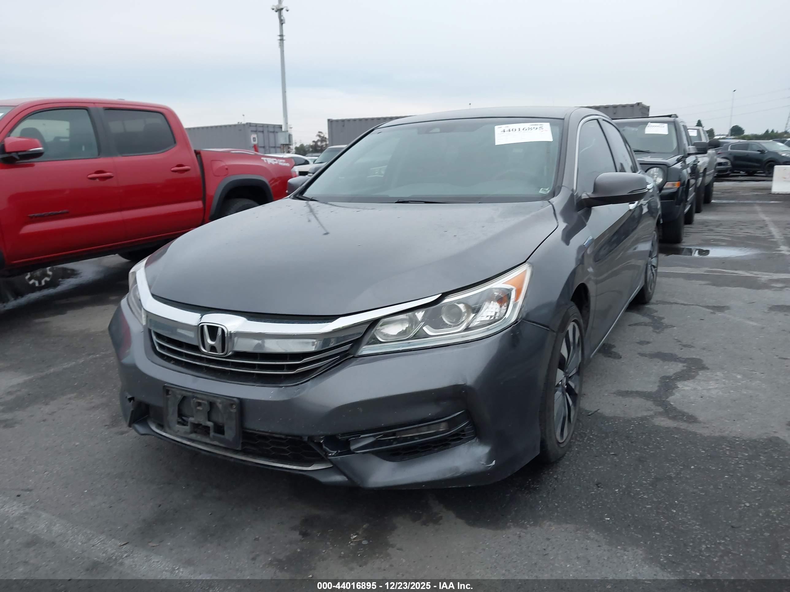 HONDA ACCORD image 2