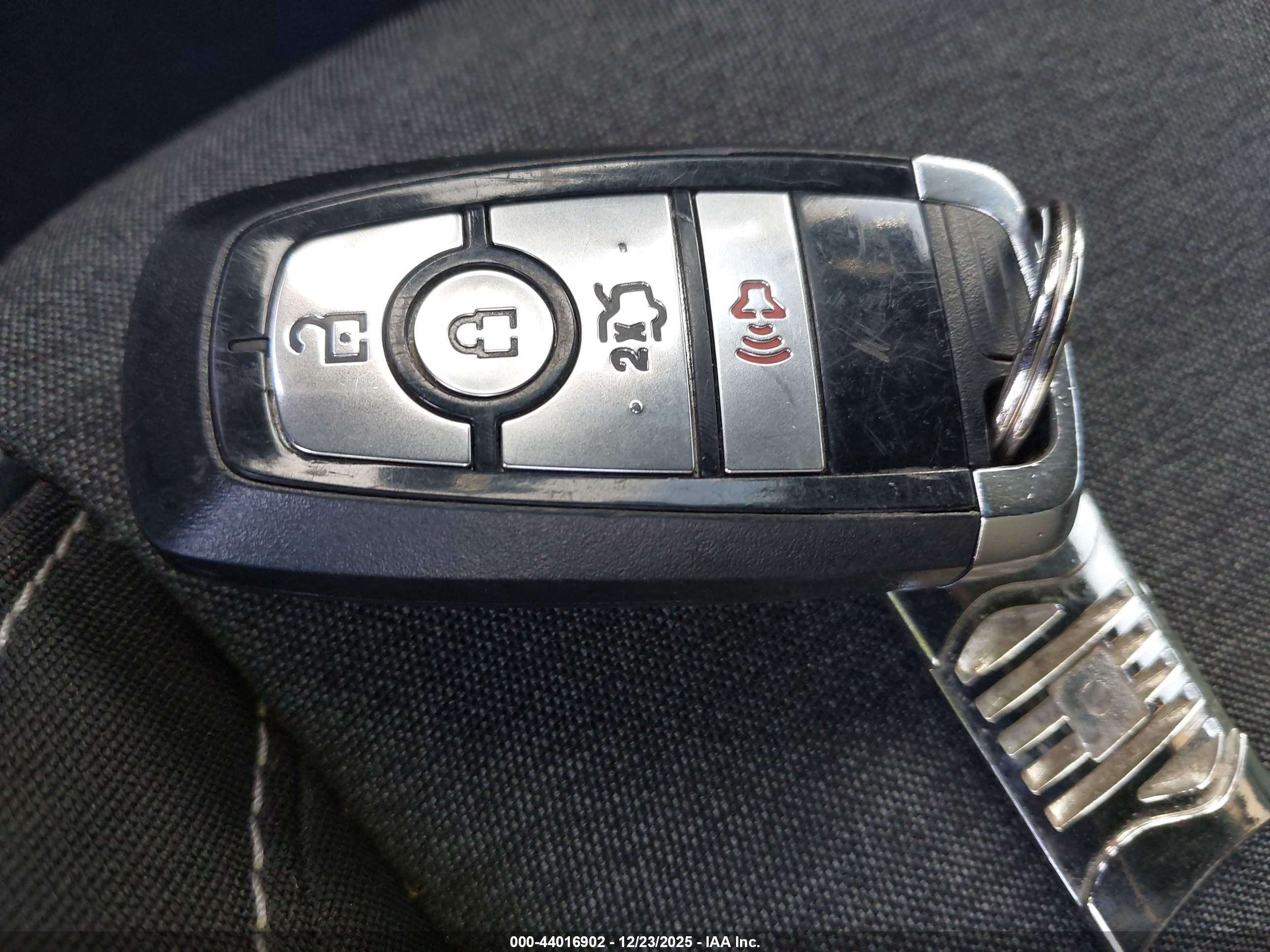FORD MUSTANG image 11