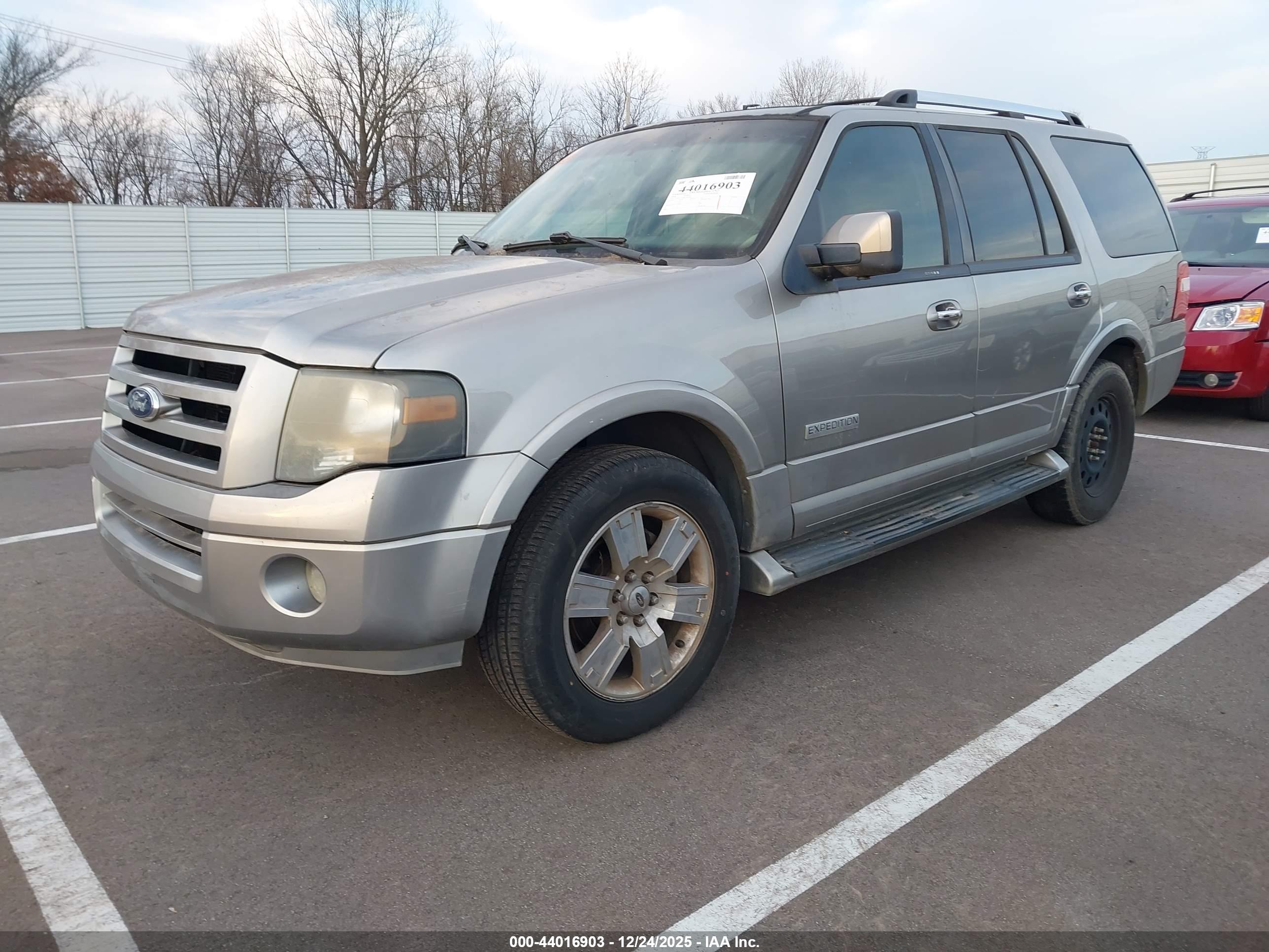 FORD EXPEDITION image 2