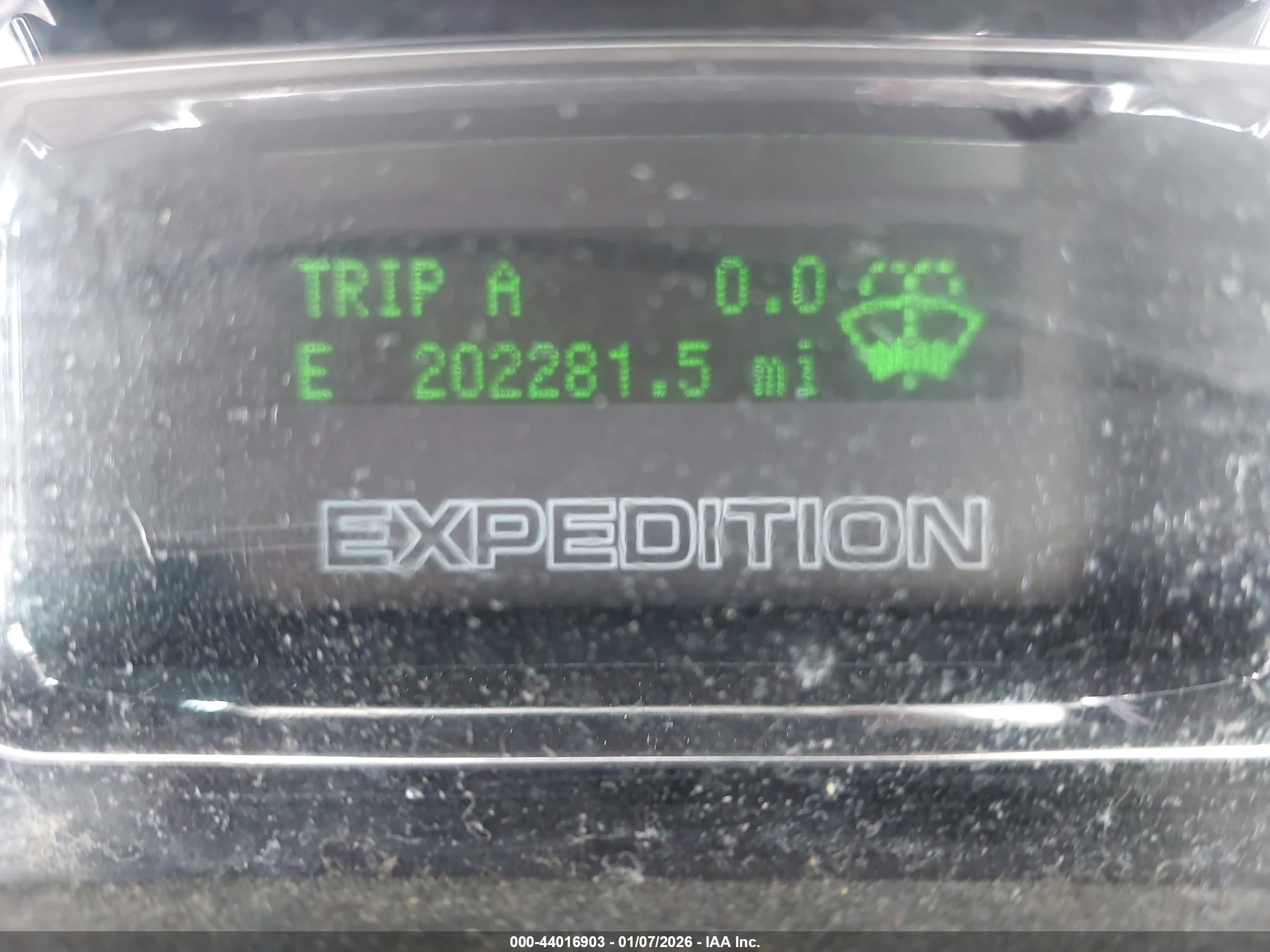 FORD EXPEDITION image 7
