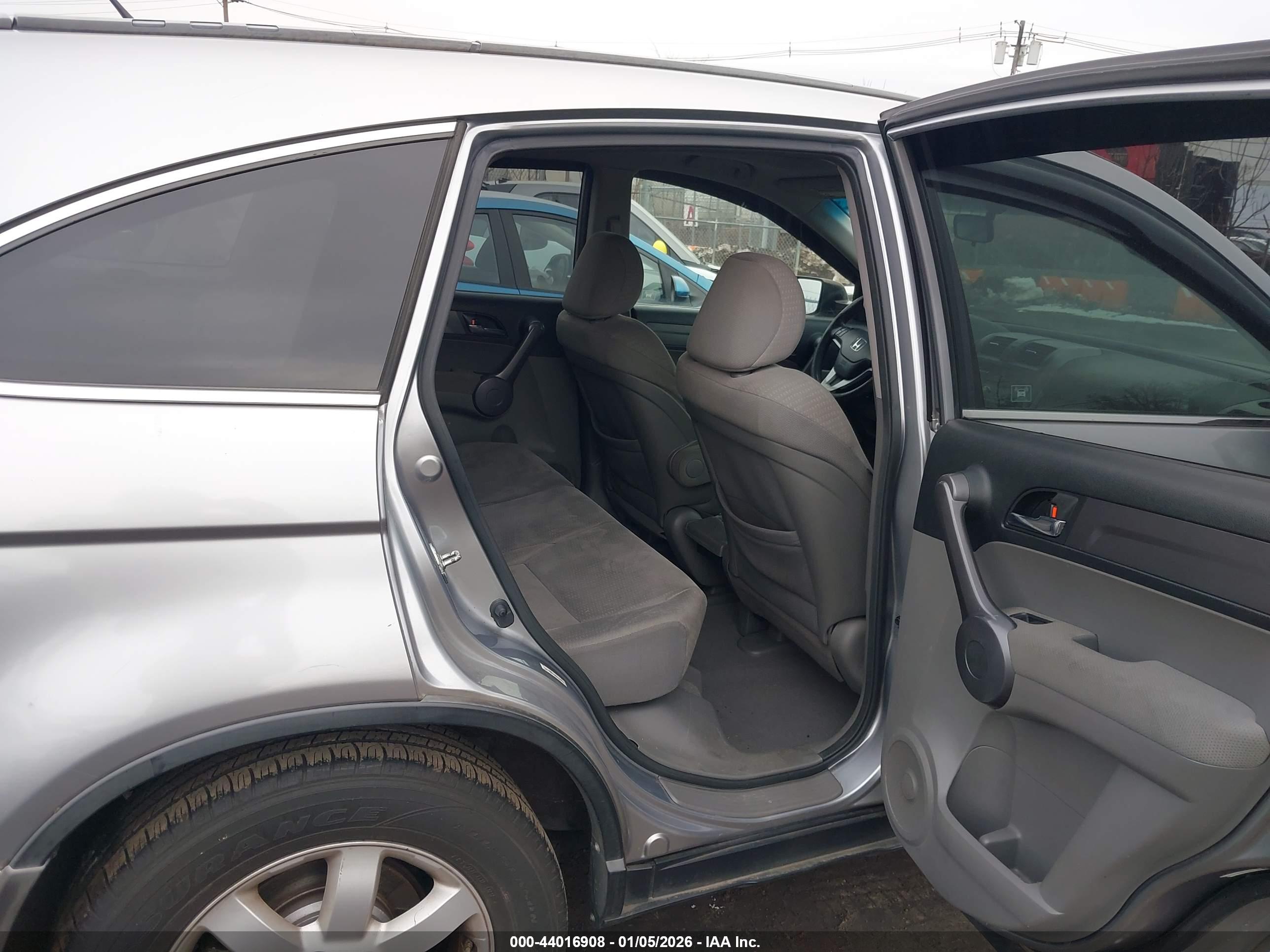 HONDA CR-V image 8