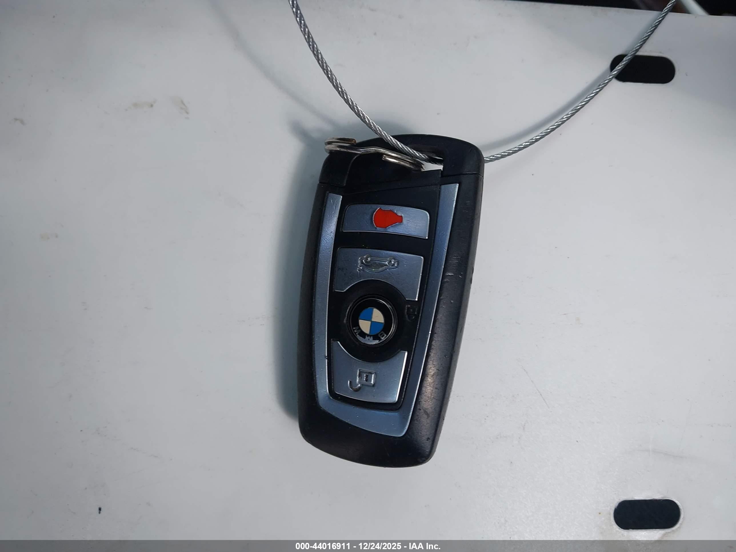 BMW X4 image 11