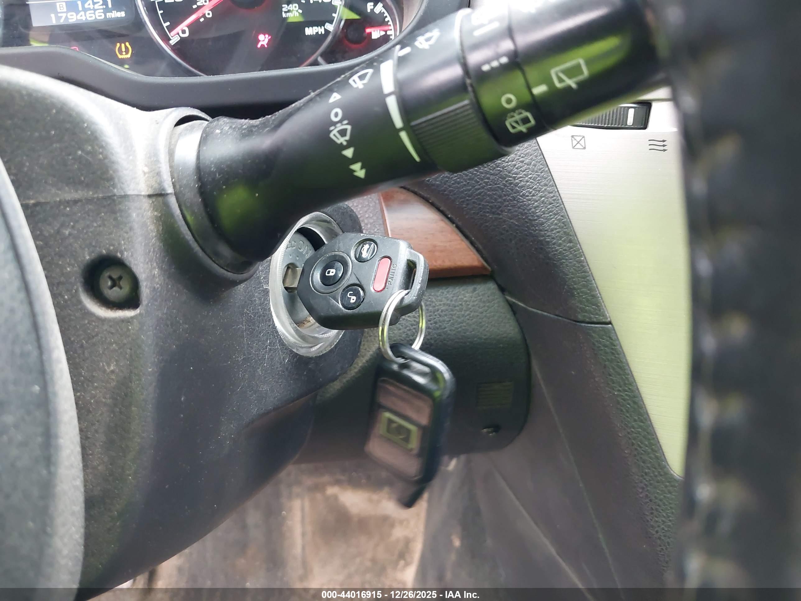 SUBARU OUTBACK image 11