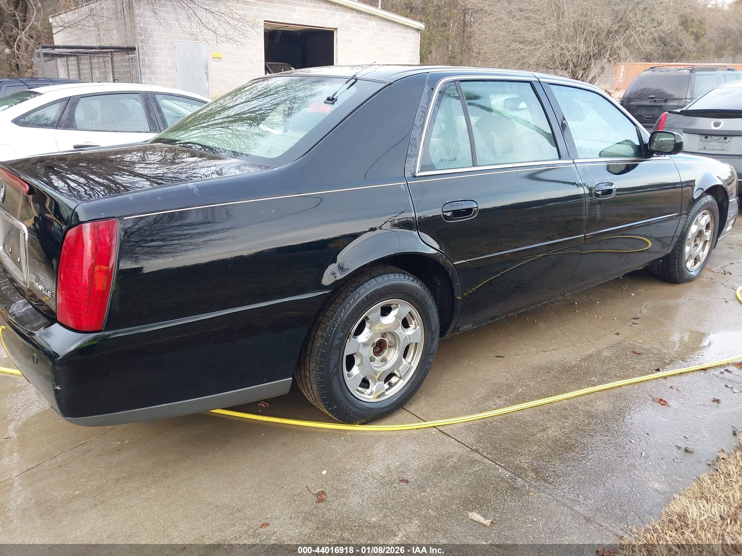 CADILLAC DEVILLE image 4