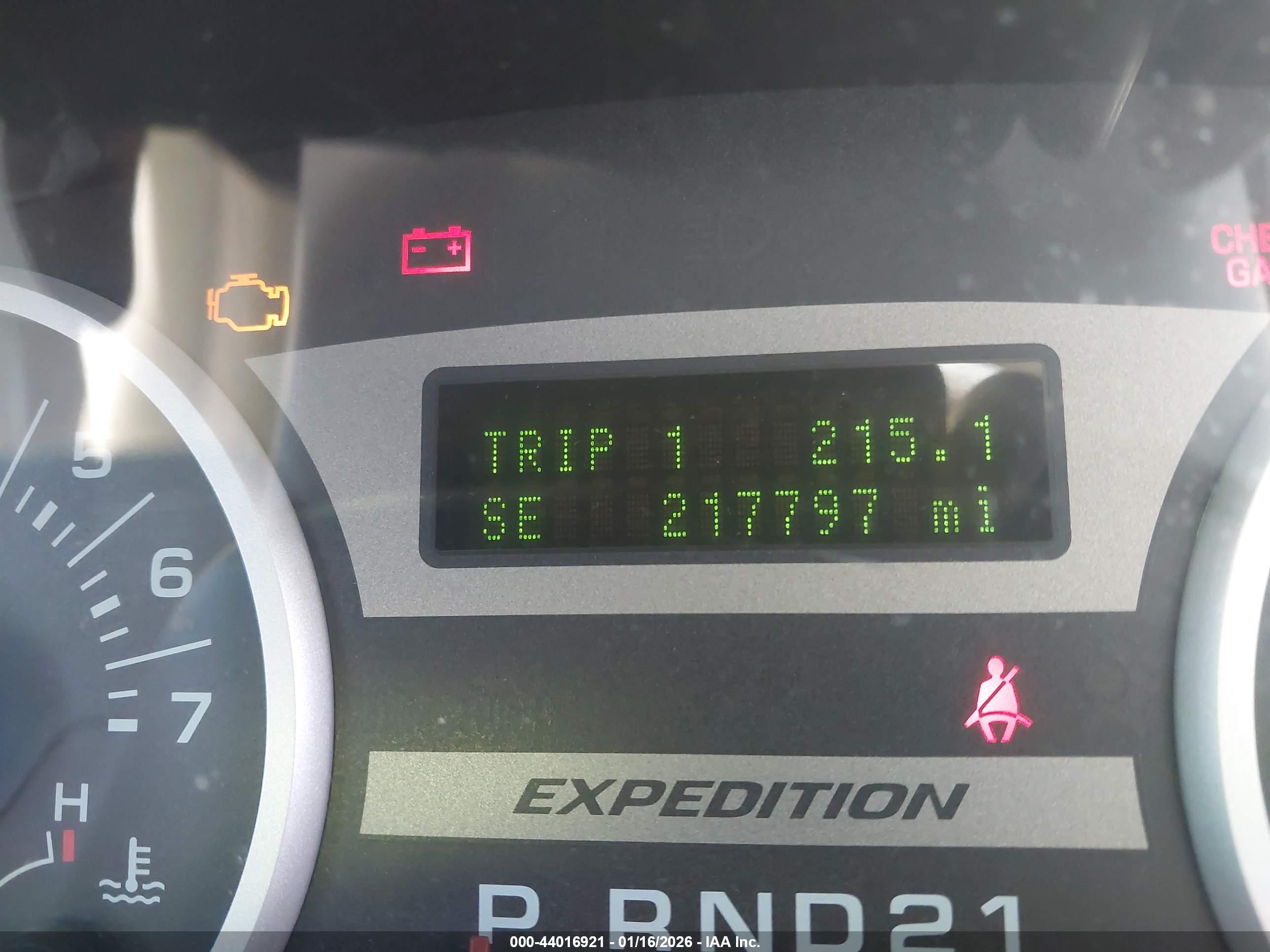 FORD EXPEDITION image 7