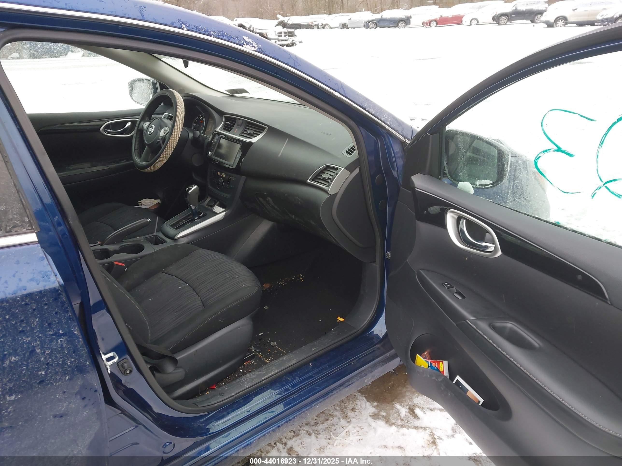 NISSAN SENTRA image 5