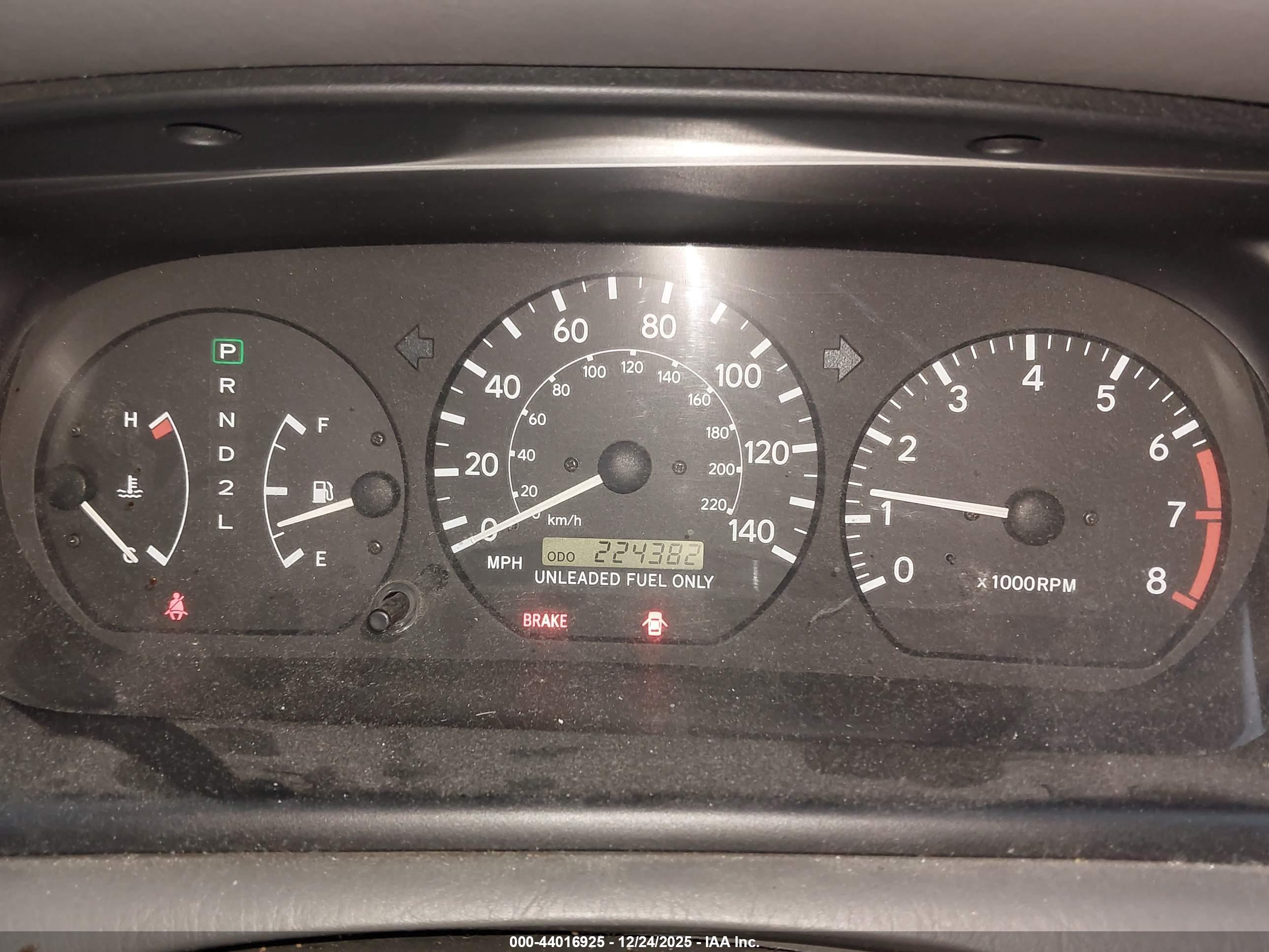 TOYOTA CAMRY image 7