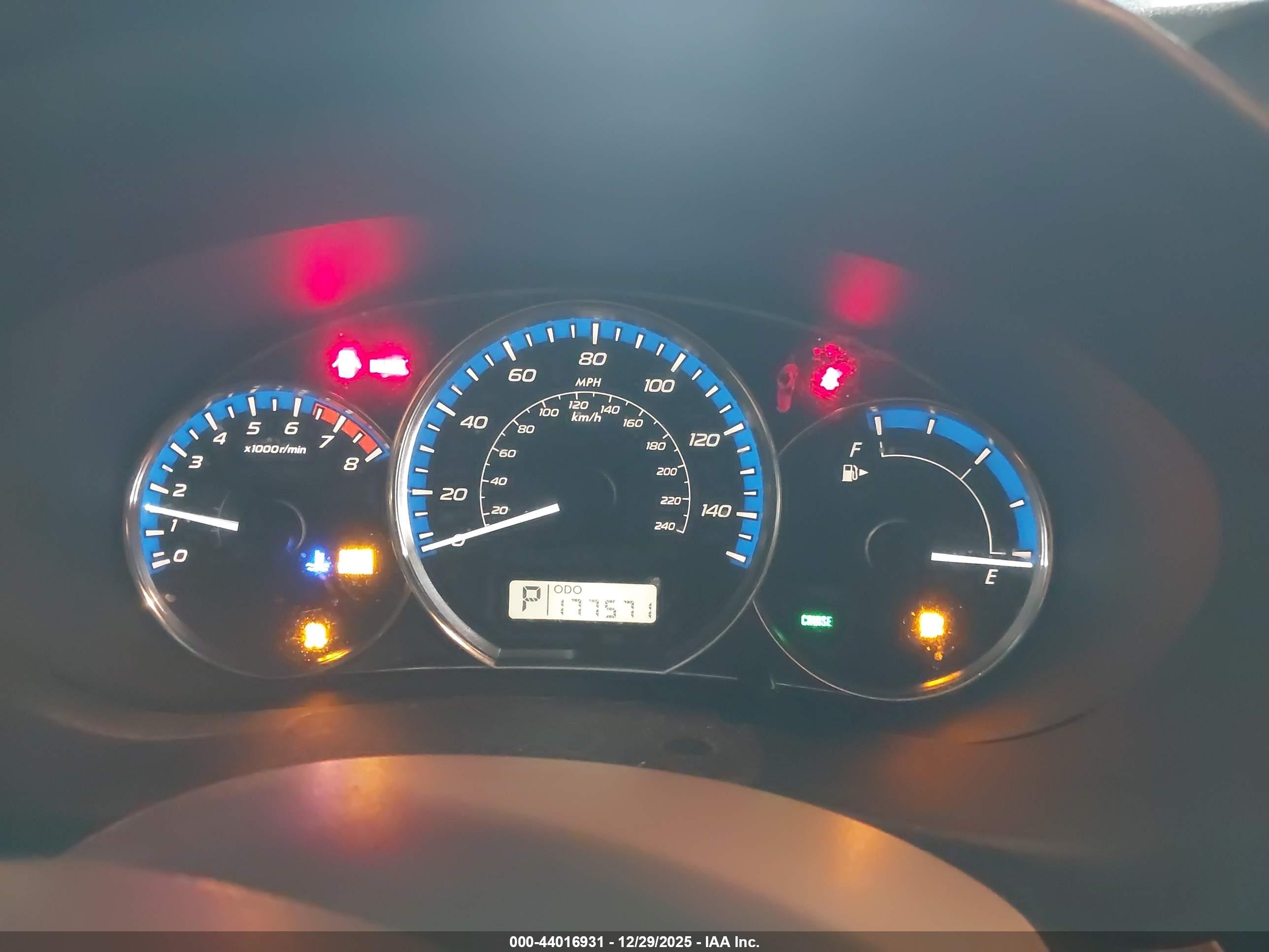 SUBARU FORESTER image 7