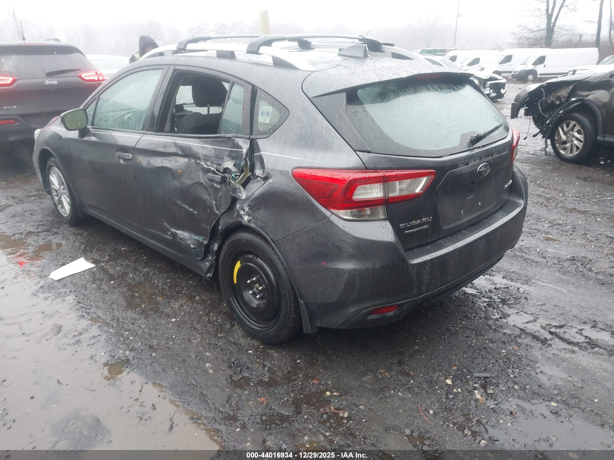 SUBARU IMPREZA image 3