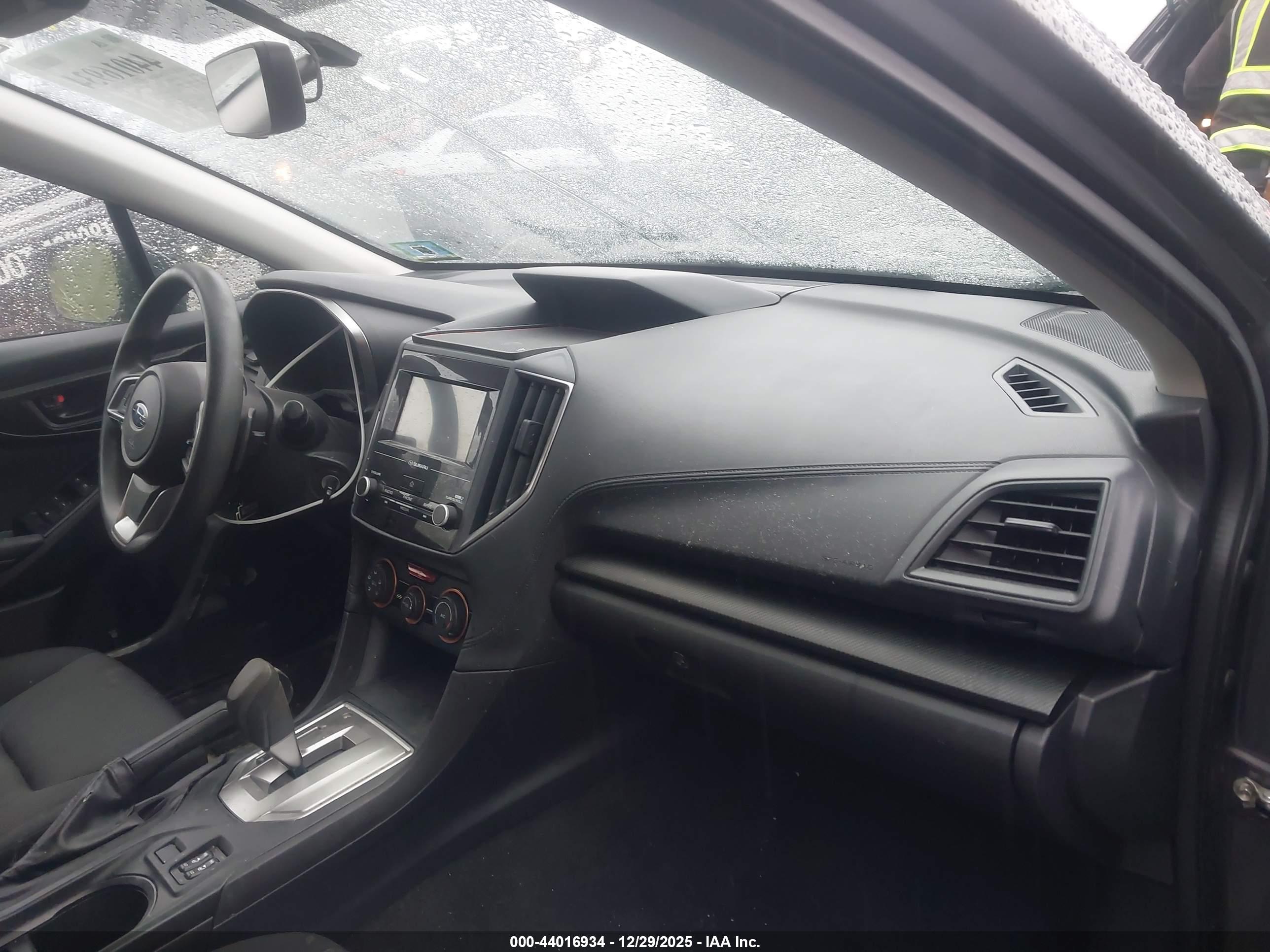 SUBARU IMPREZA image 5