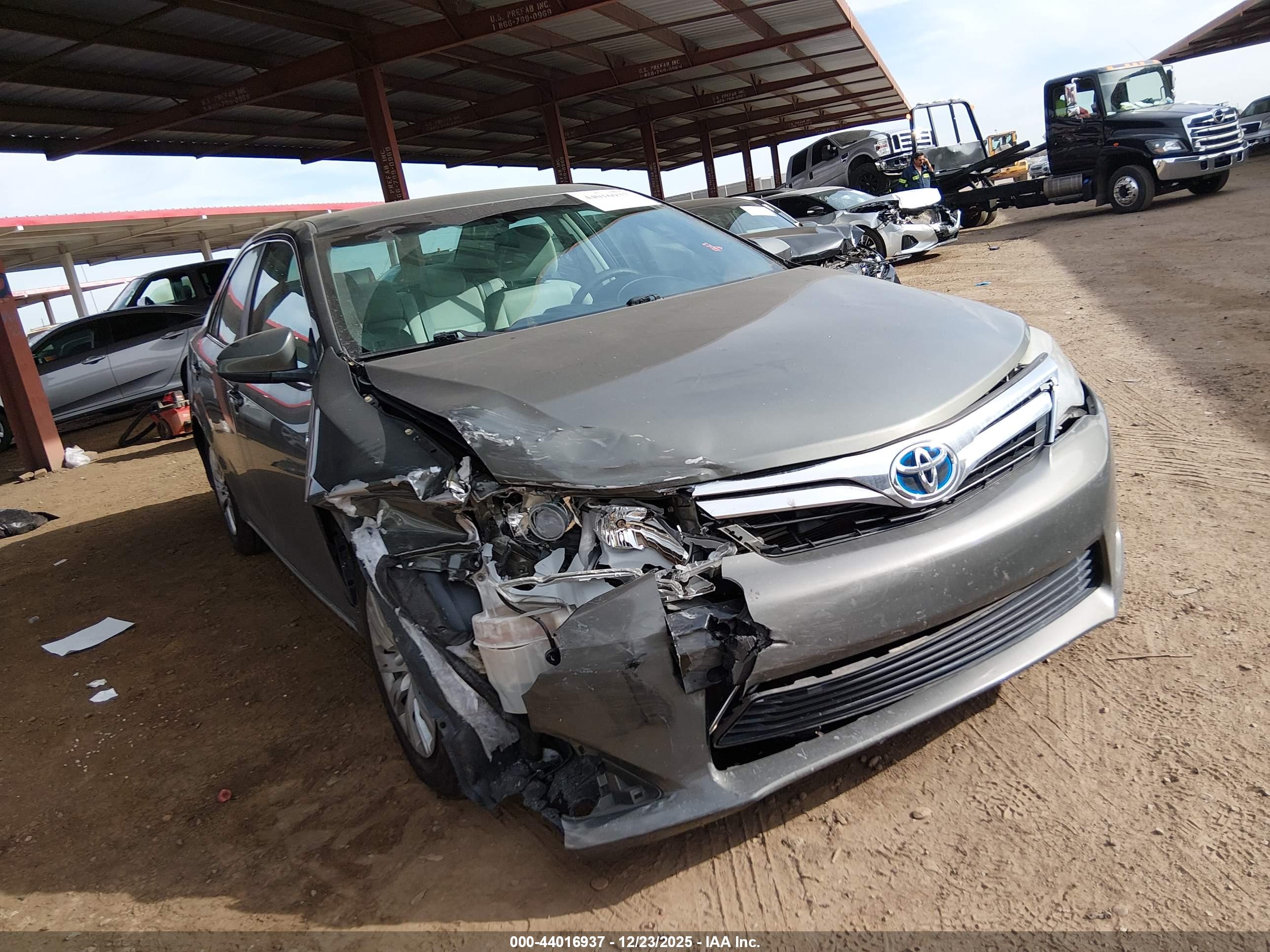 TOYOTA CAMRY image 6