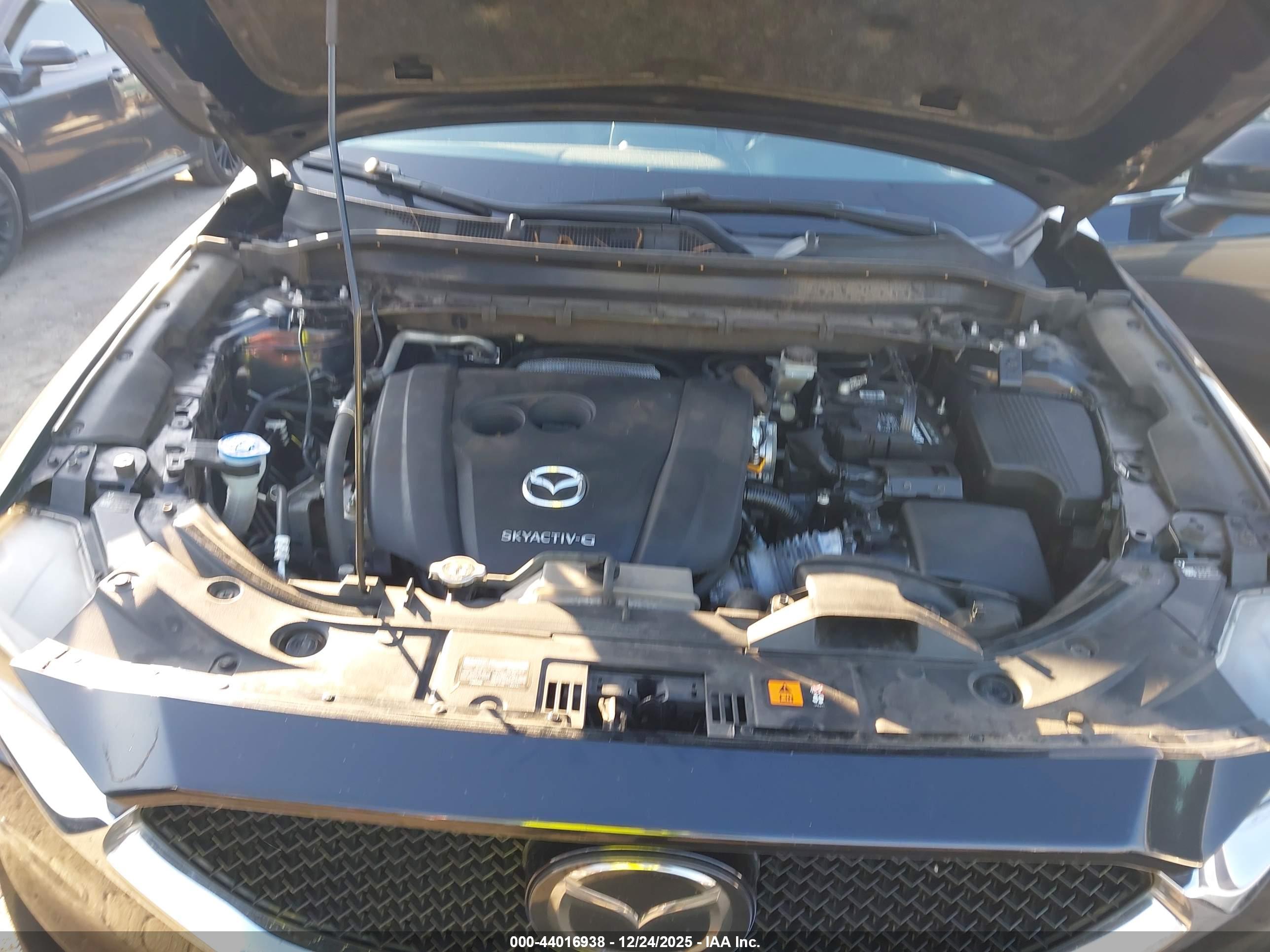 MAZDA CX-5 image 10