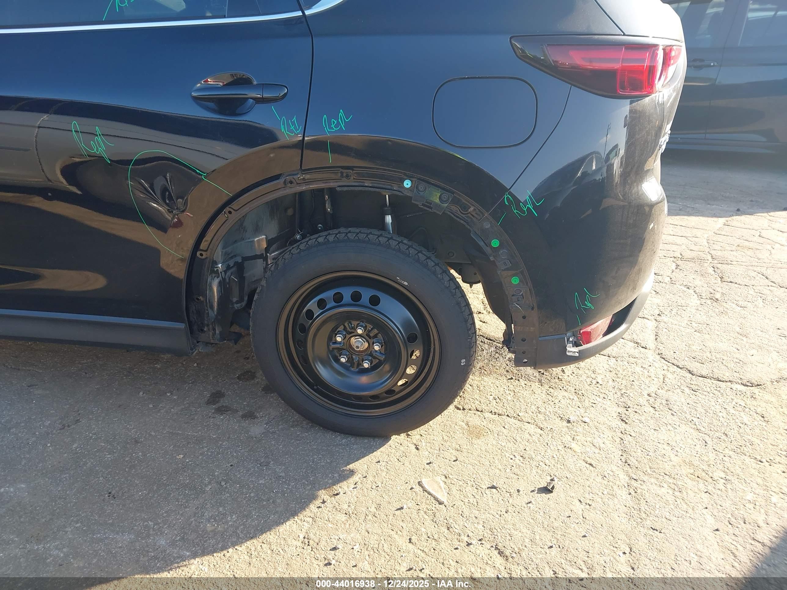 MAZDA CX-5 image 6