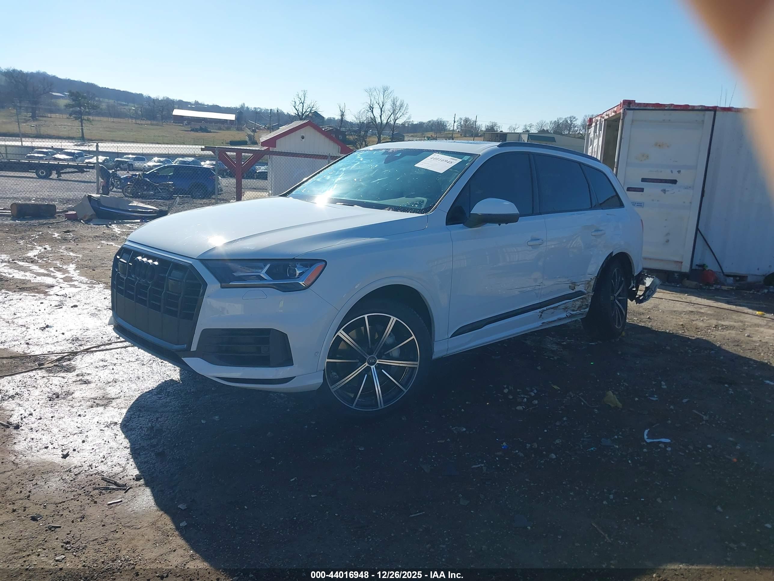 AUDI Q7 image 2