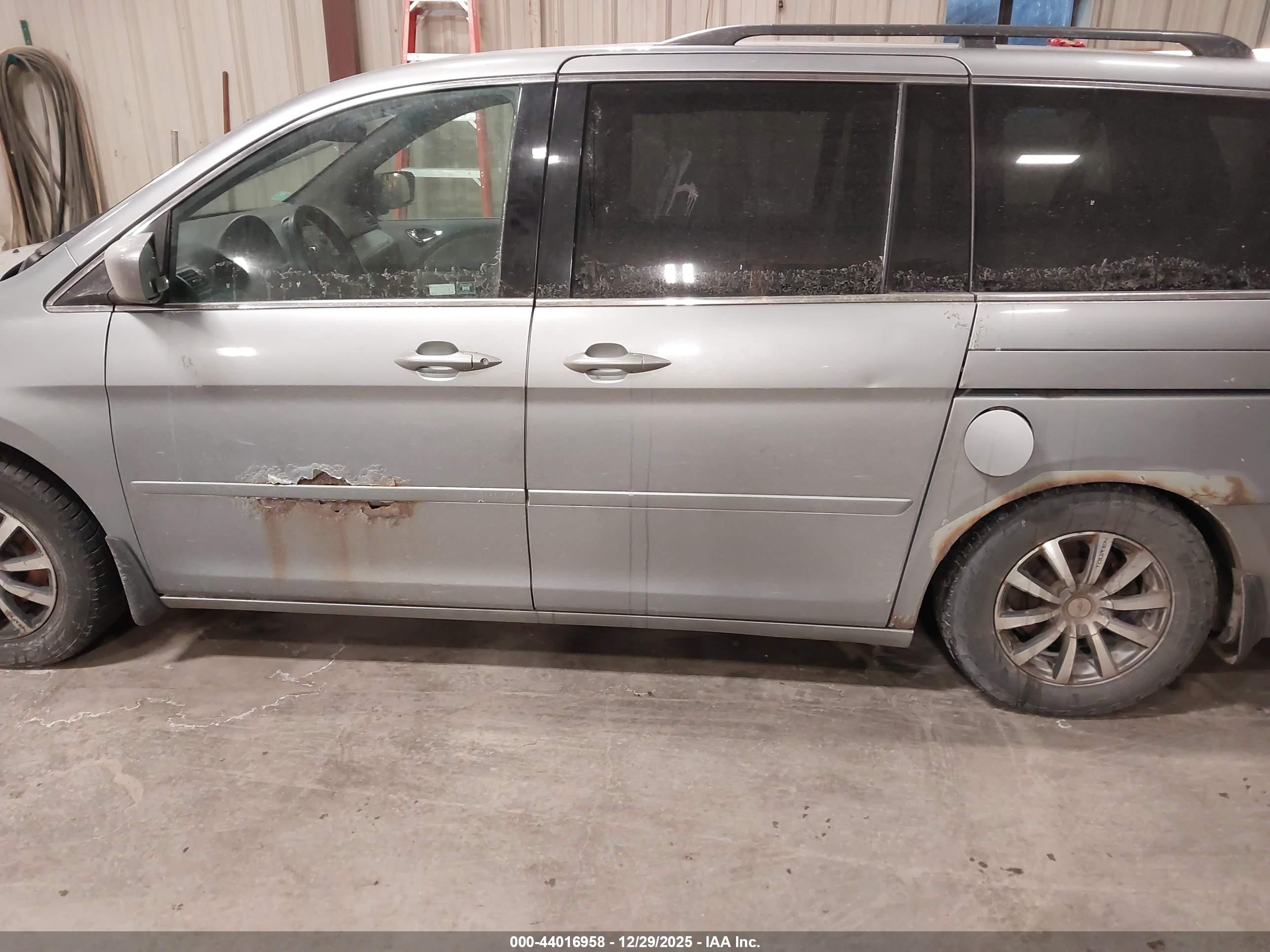 HONDA ODYSSEY image 6