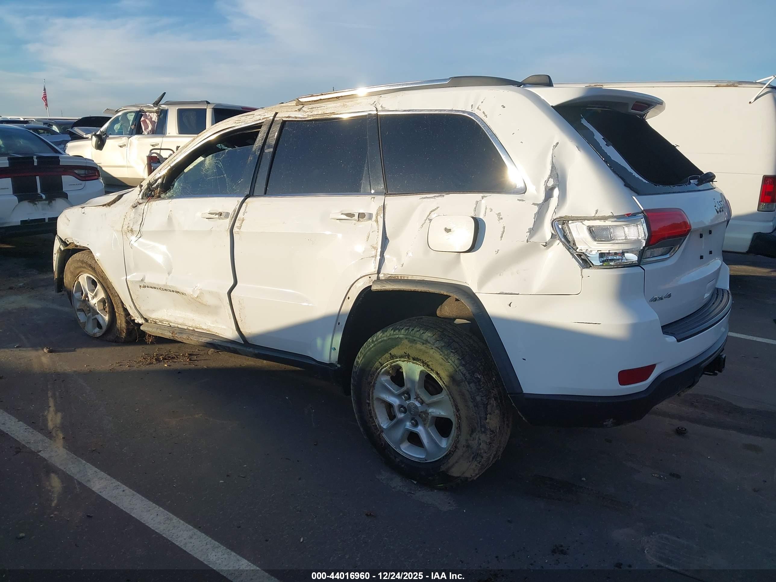 JEEP GRAND image 3