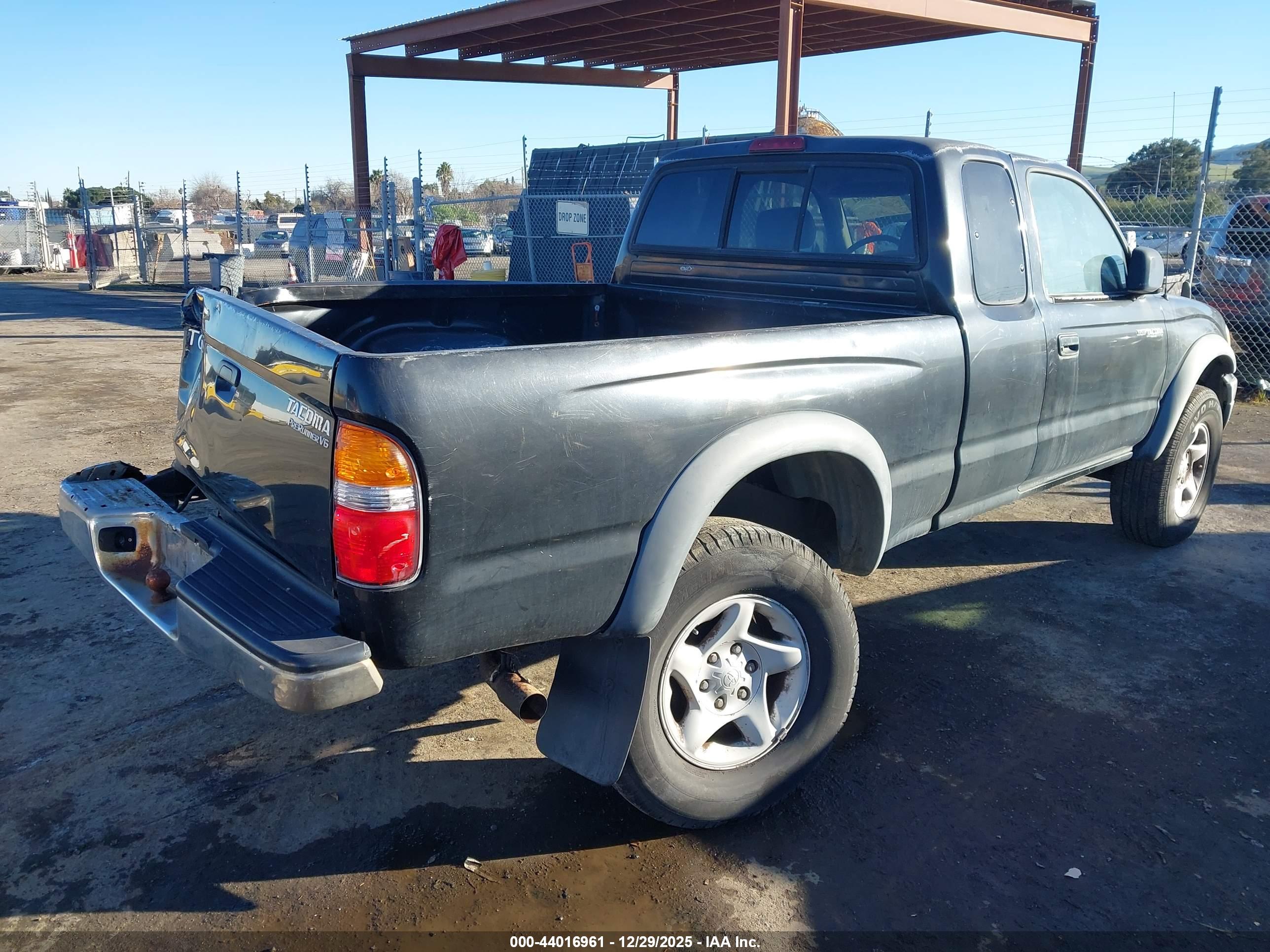 TOYOTA TACOMA image 4