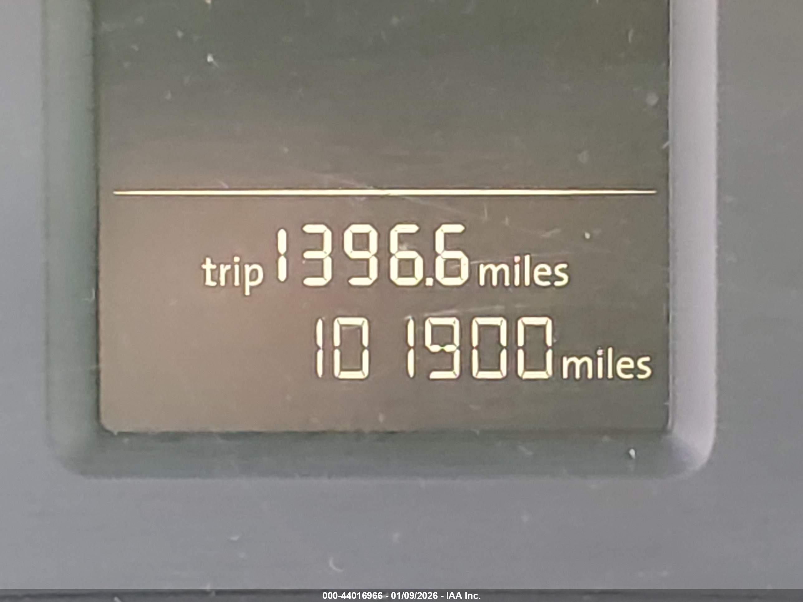 VOLKSWAGEN PASSAT image 7