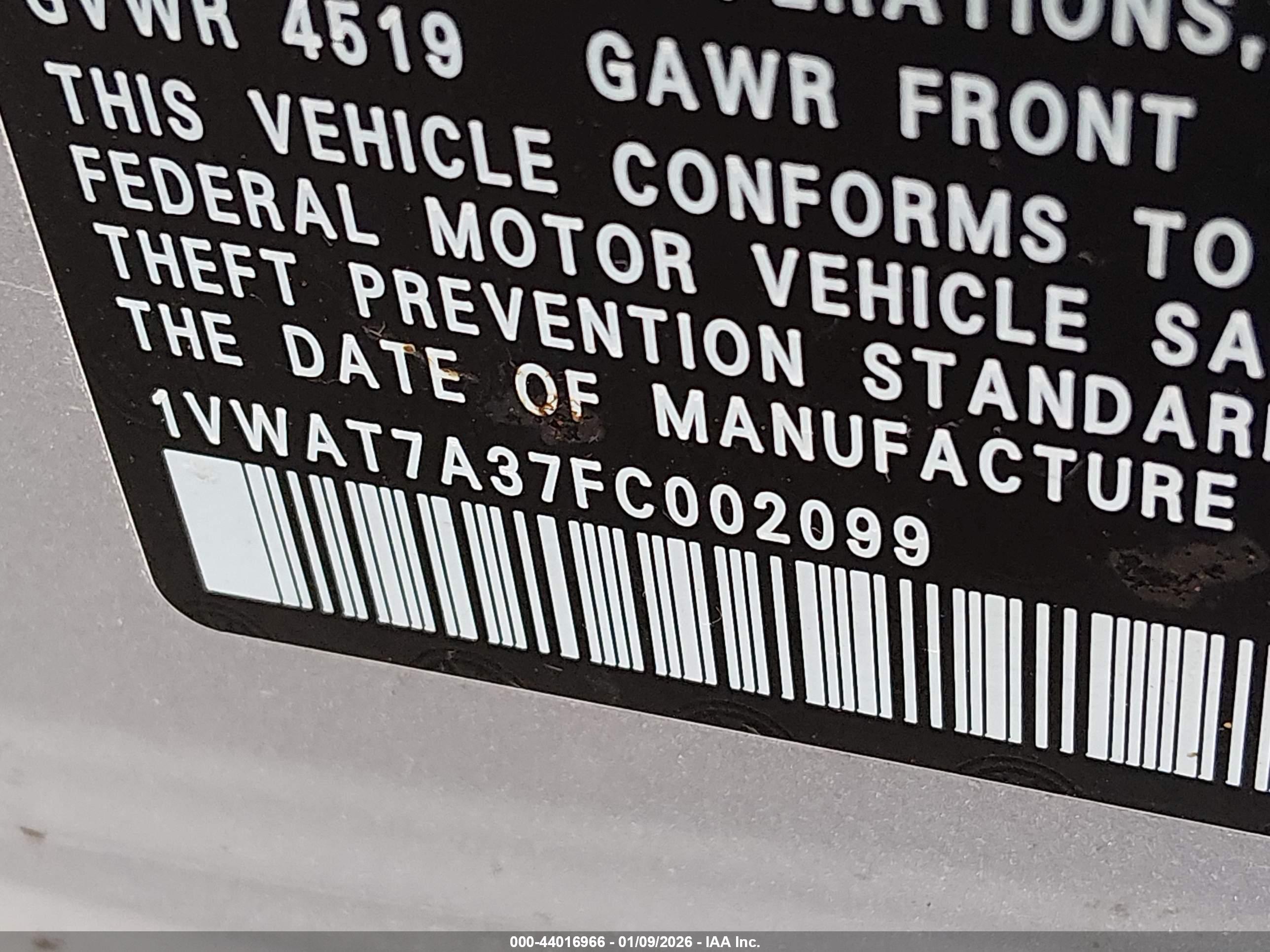 VOLKSWAGEN PASSAT image 9