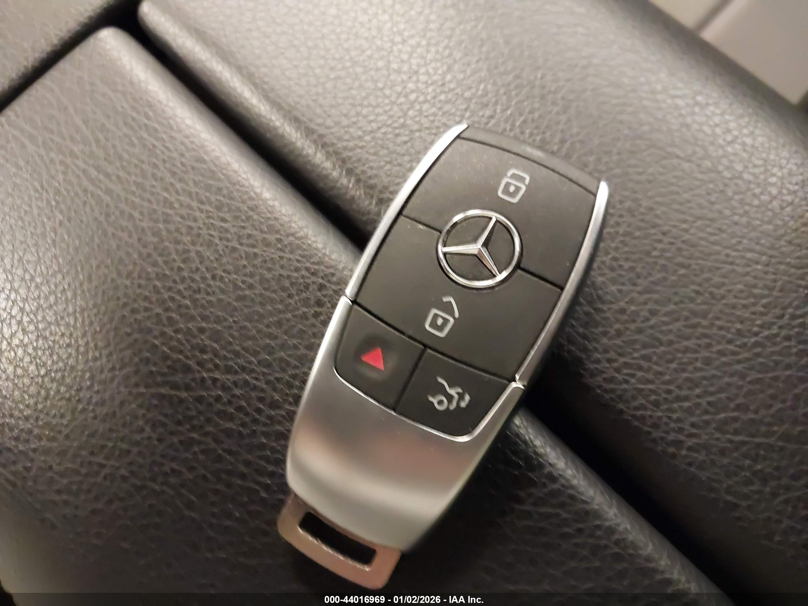 MERCEDES-BENZ GLE image 11