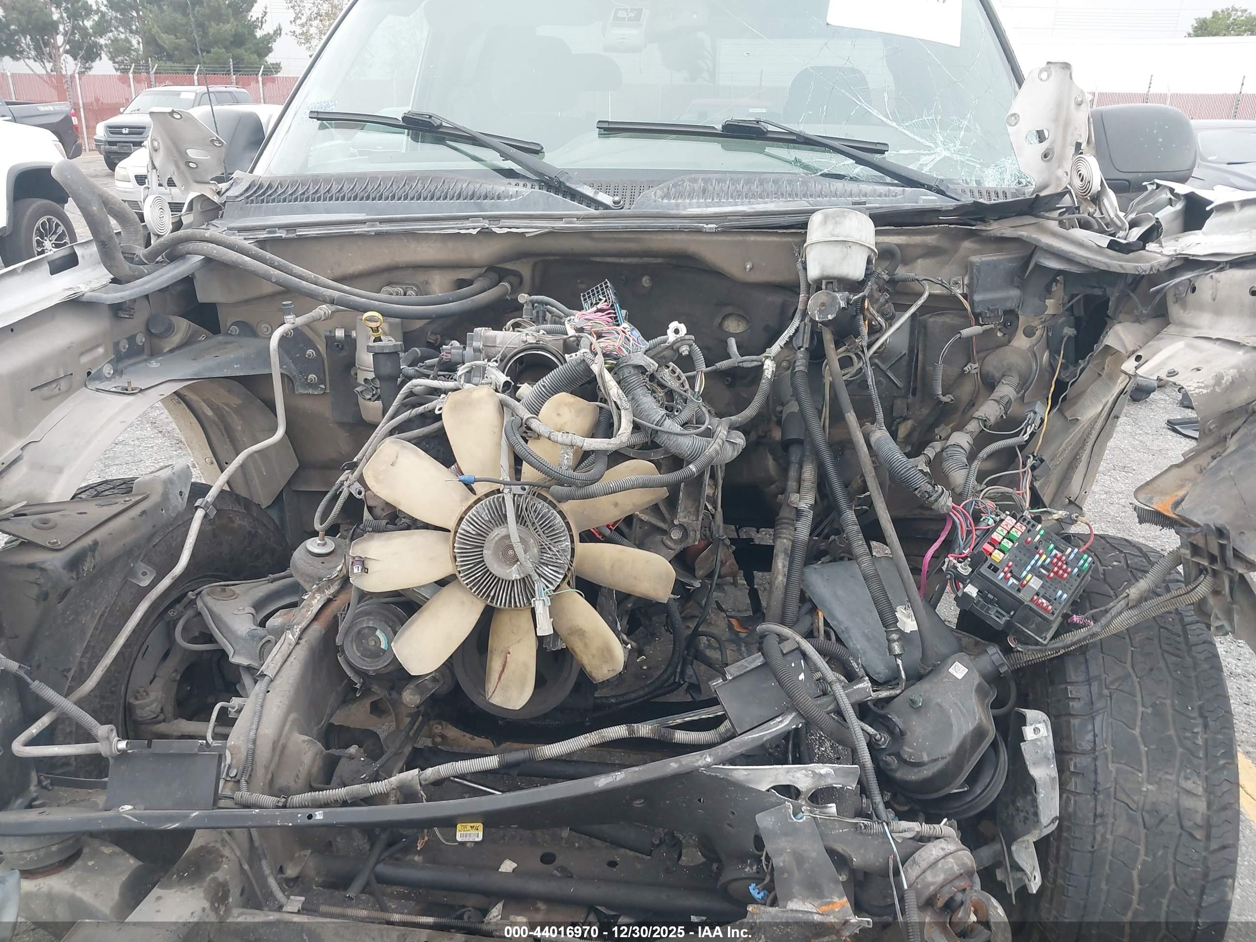 CHEVROLET SILVERADO image 10