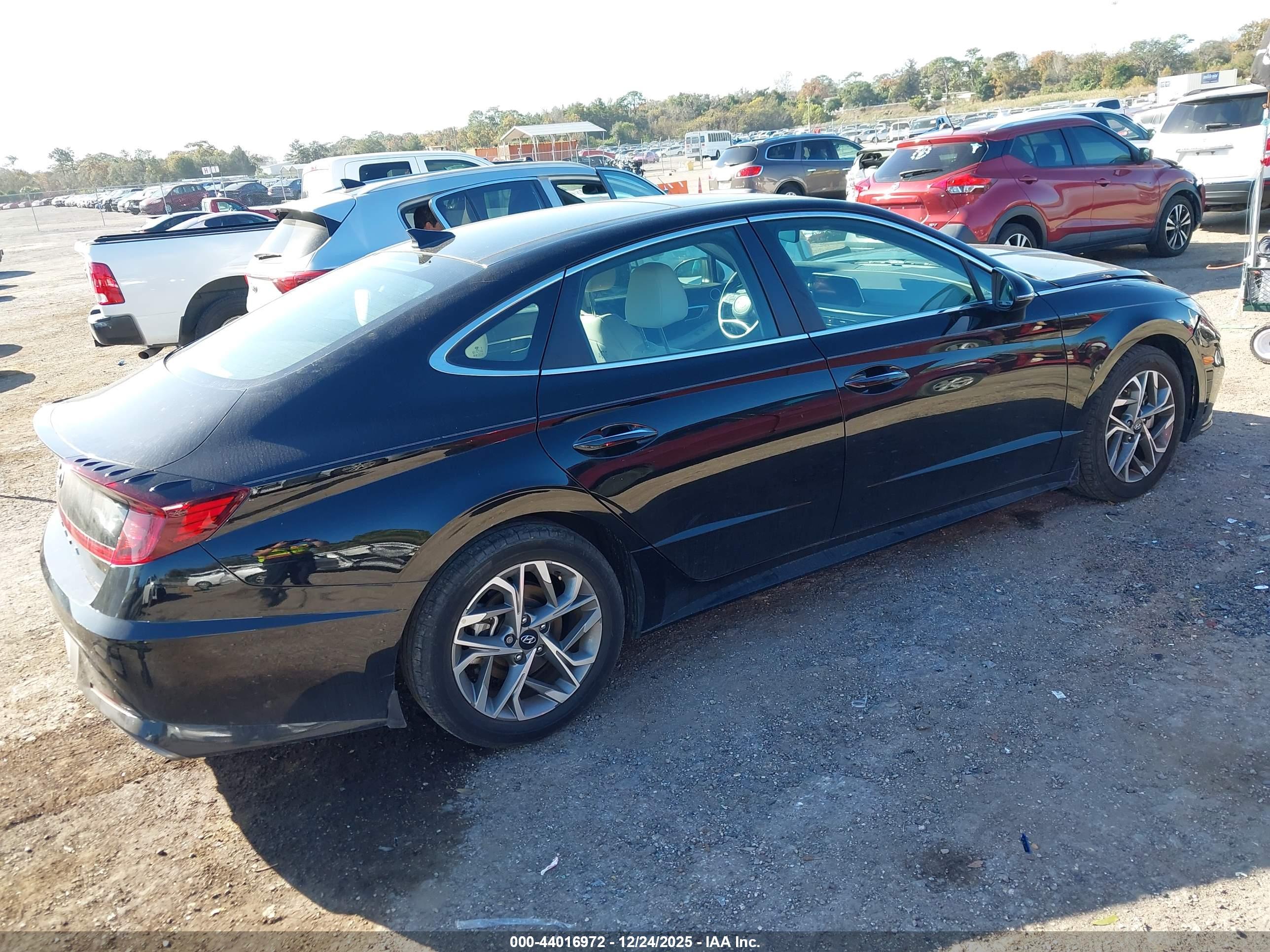 HYUNDAI SONATA image 4