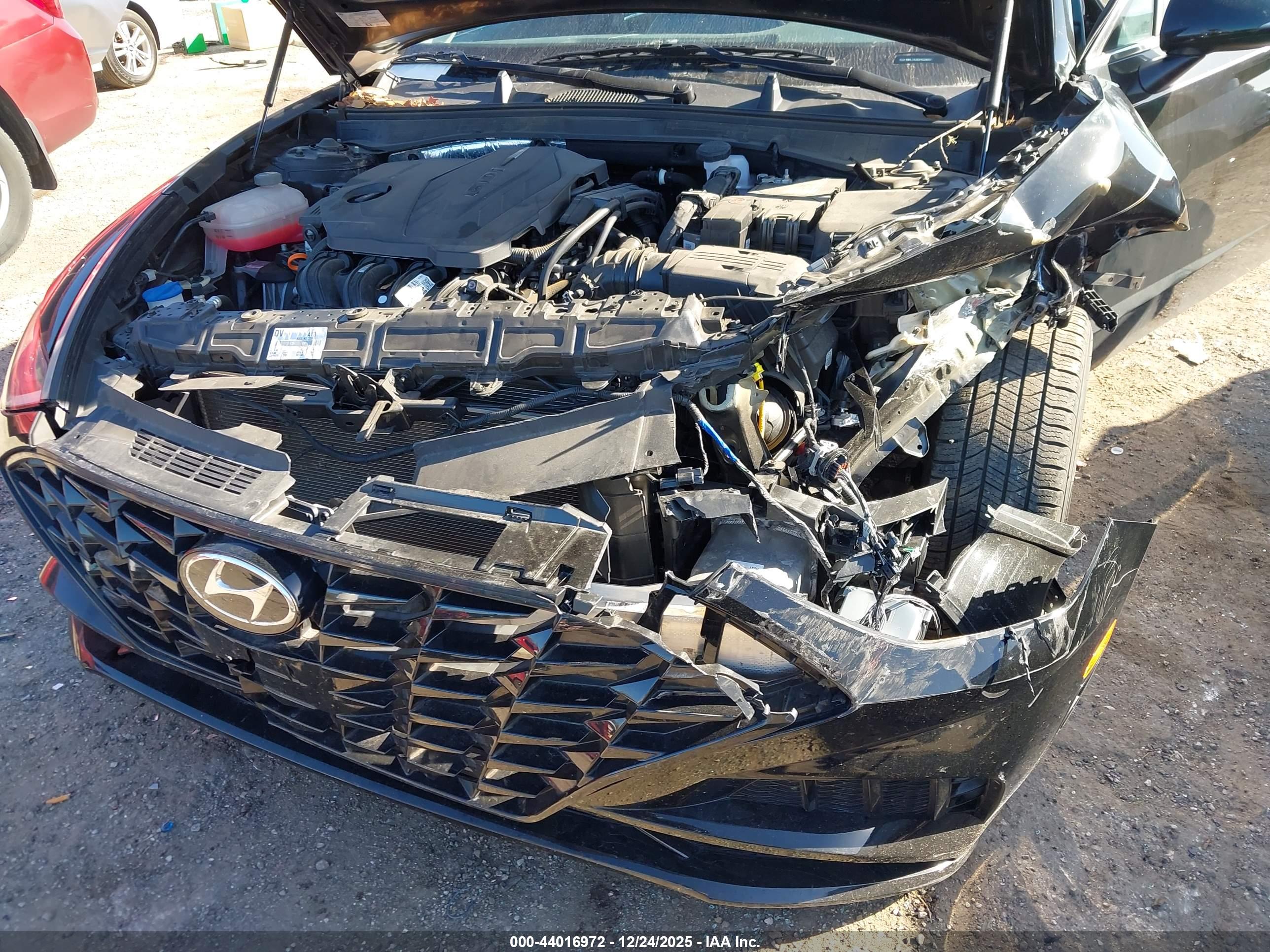 HYUNDAI SONATA image 6