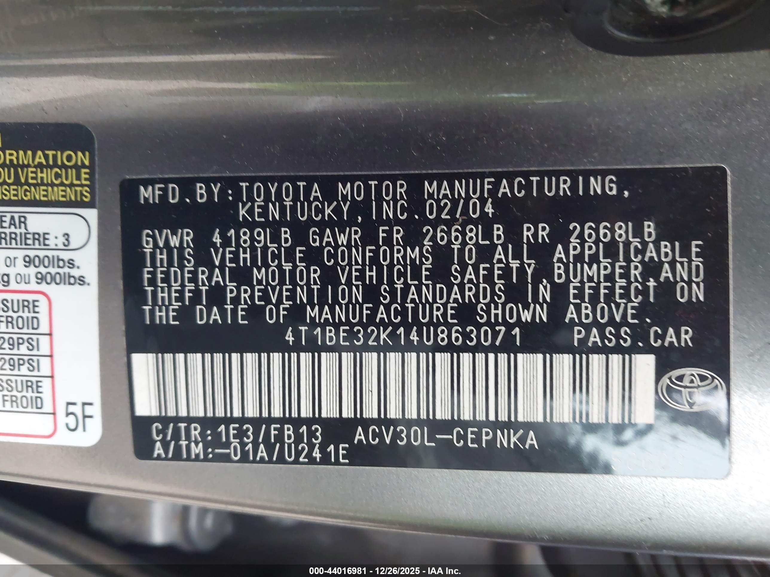 TOYOTA CAMRY image 9
