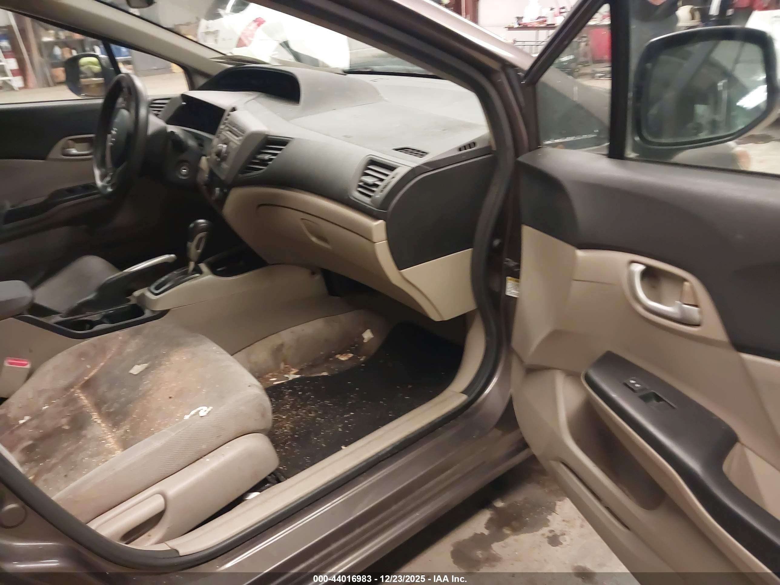 HONDA CIVIC image 5