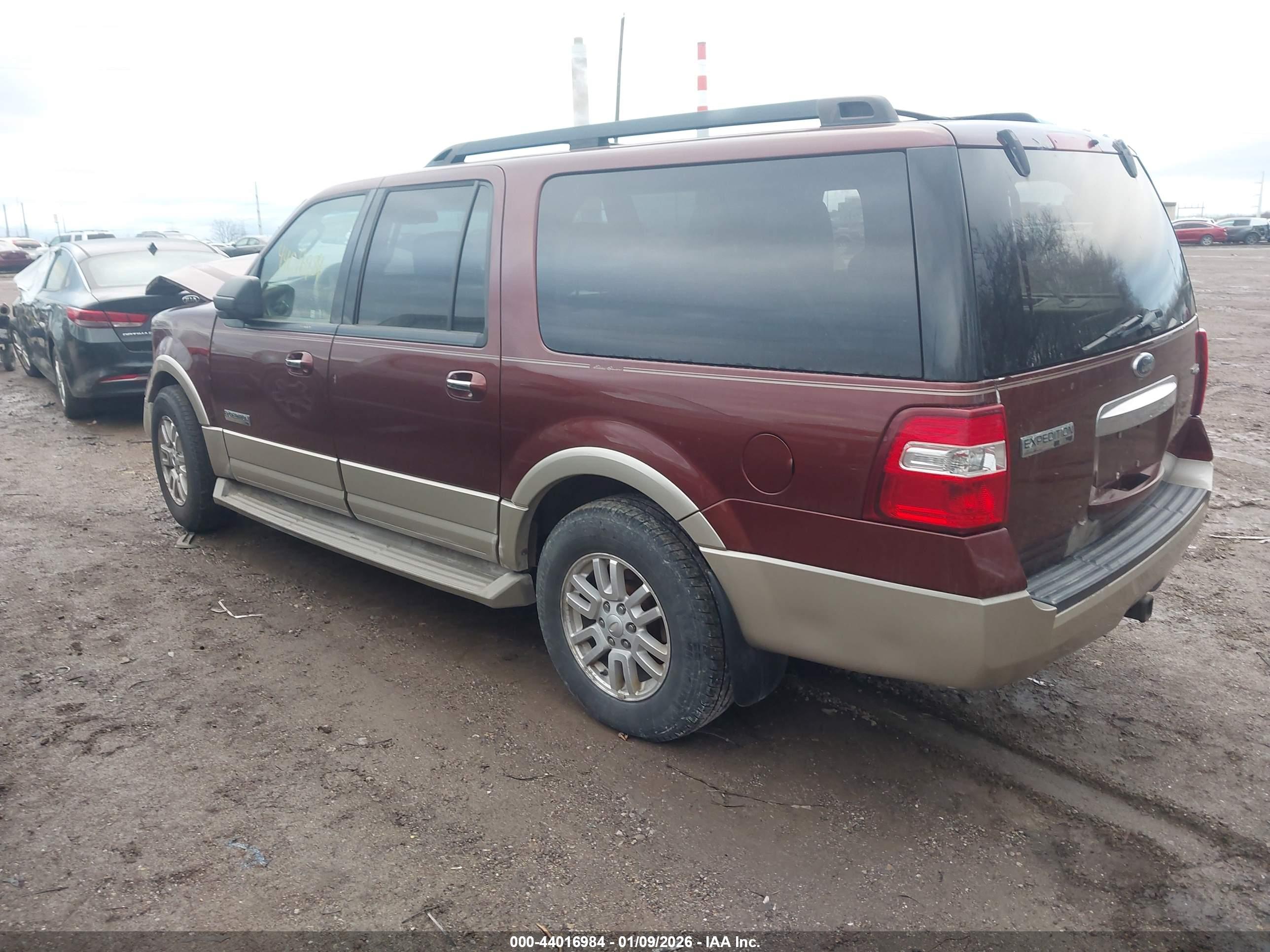 FORD EXPEDITION image 3