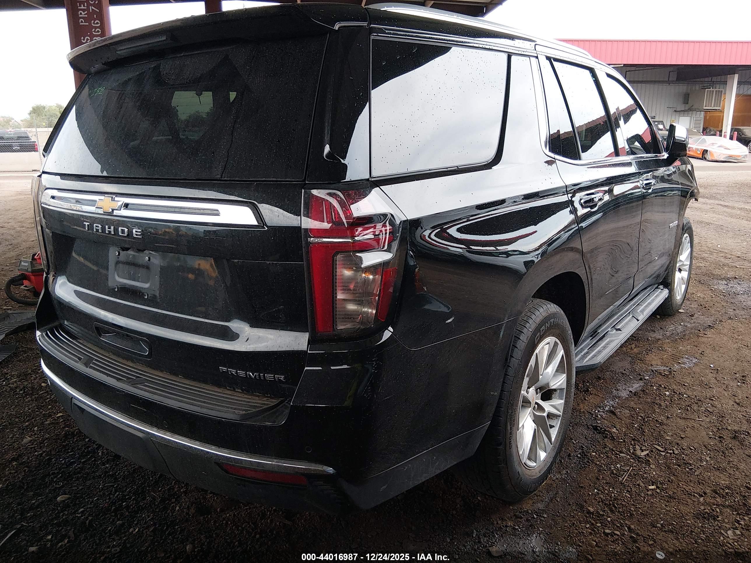 CHEVROLET TAHOE image 4