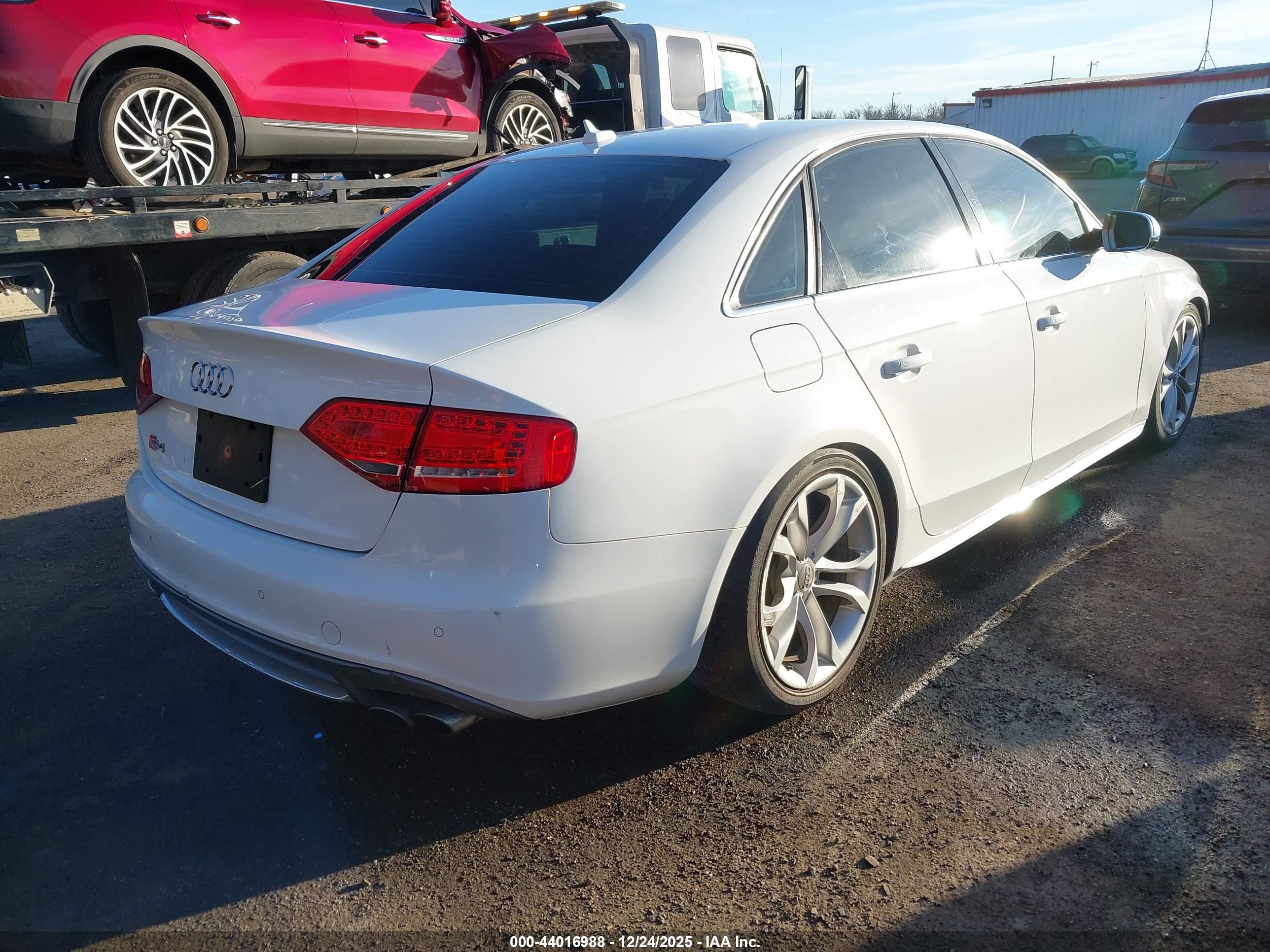 AUDI S4 image 4