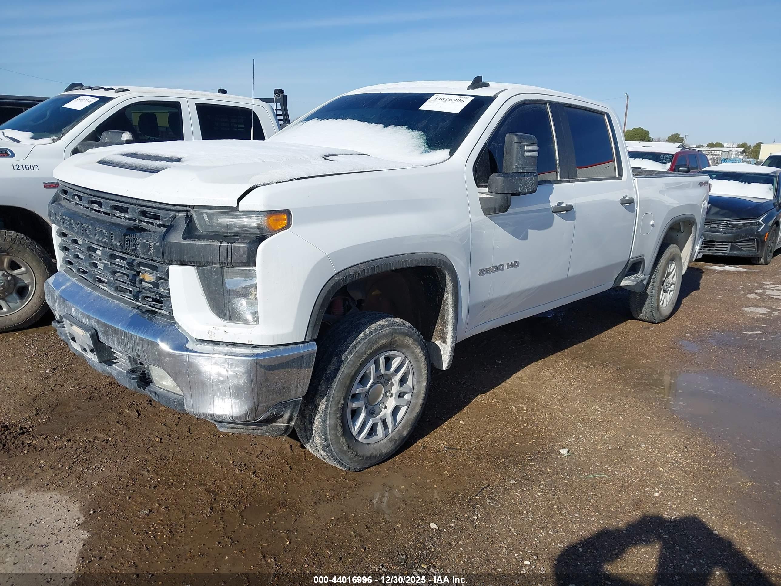CHEVROLET SILVERADO image 2