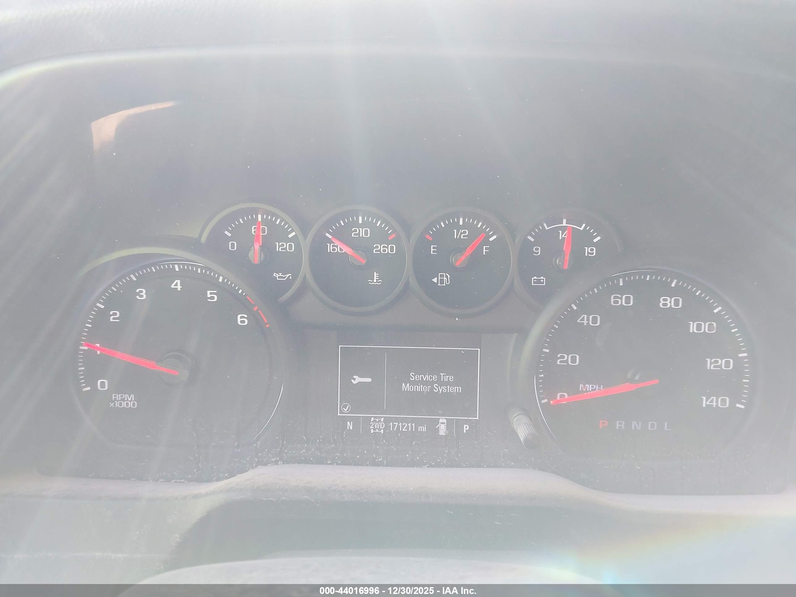 CHEVROLET SILVERADO image 7