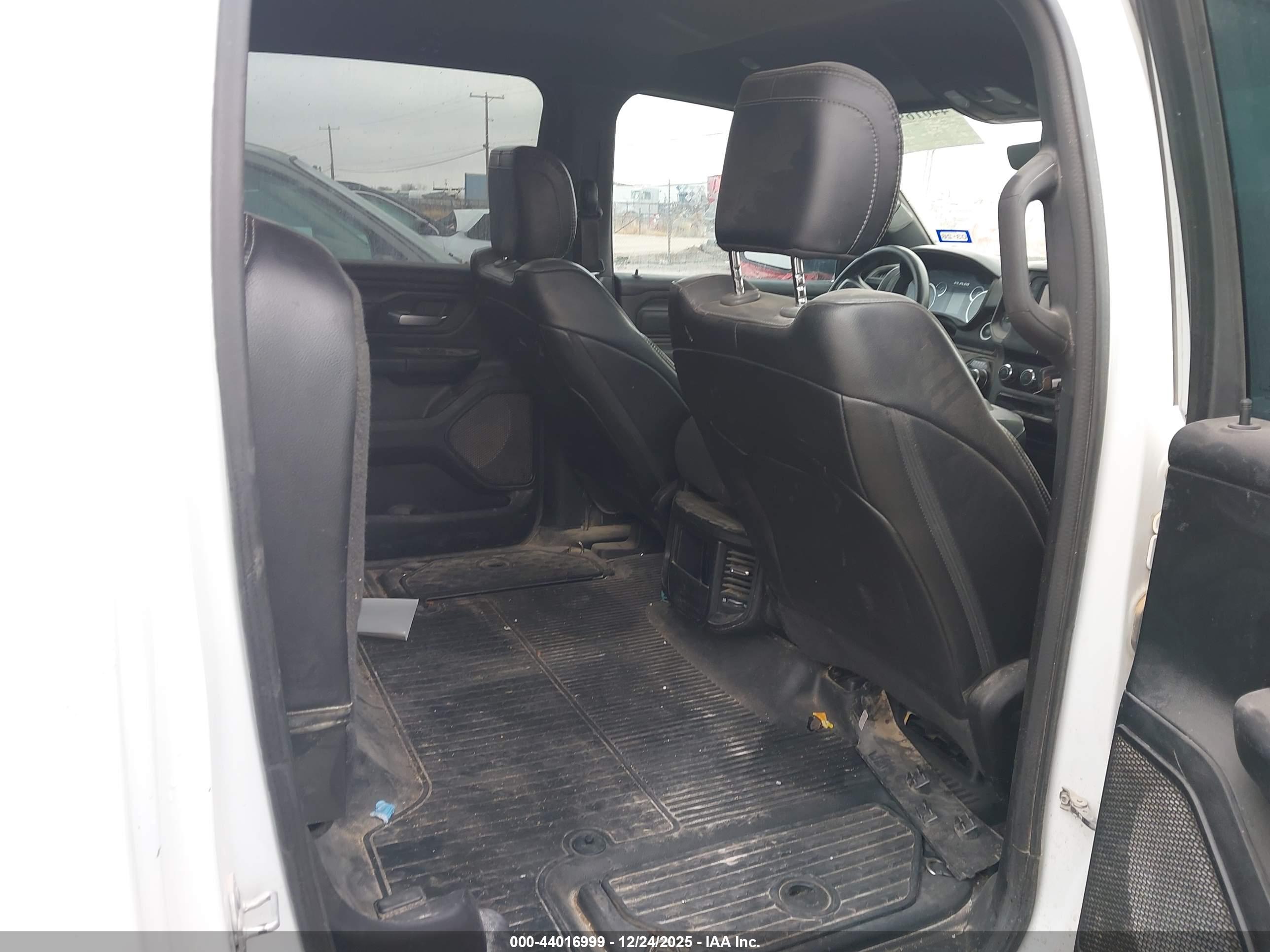 RAM 1500 image 8
