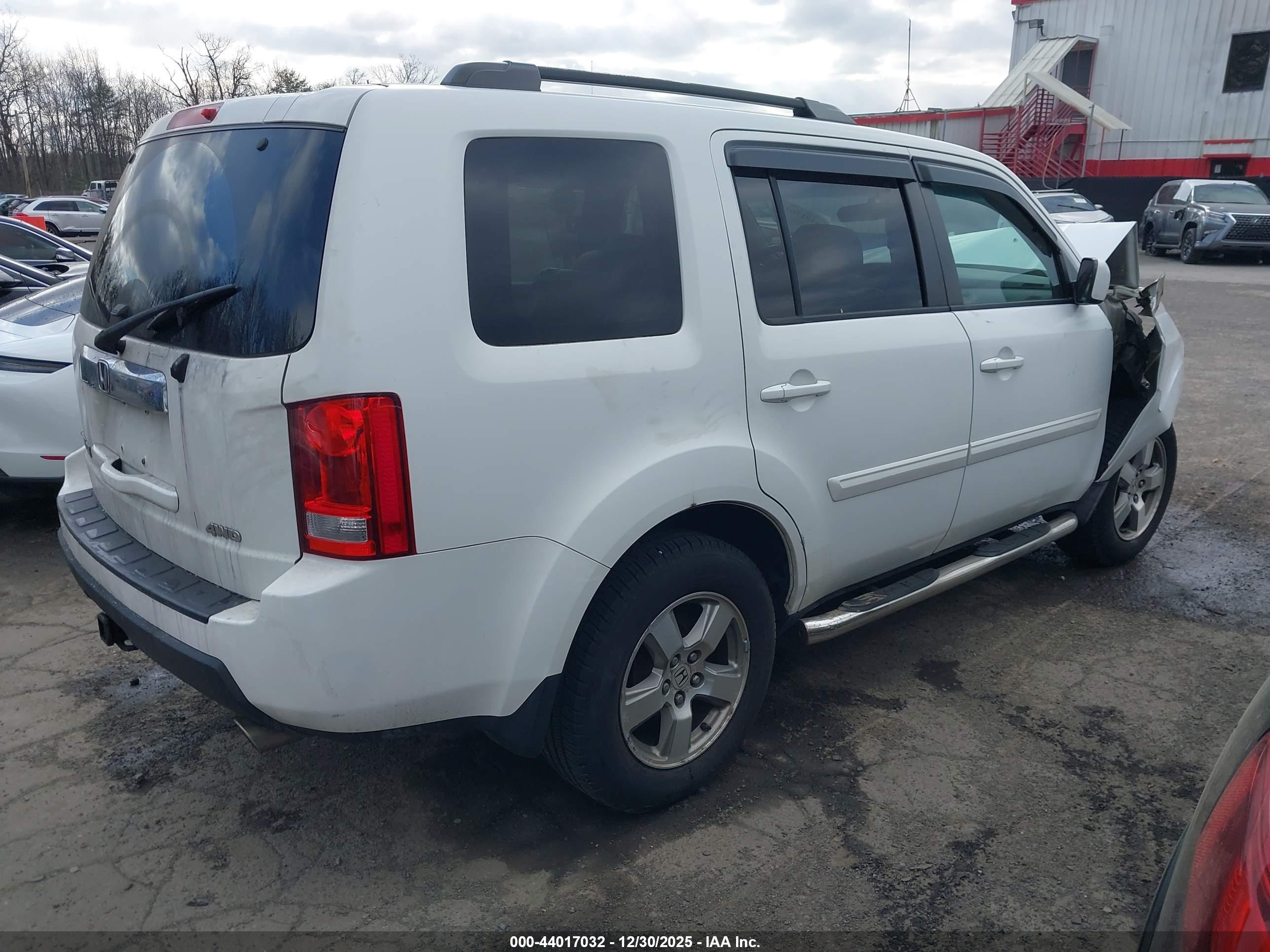 HONDA PILOT image 4